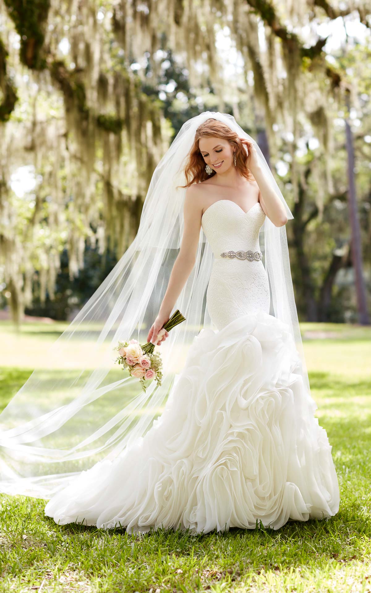 Martina Liana 777 Wedding Dress Sample Gown - Elegant A-Line Bridal Gown for Wedding Ceremony & Formal Events