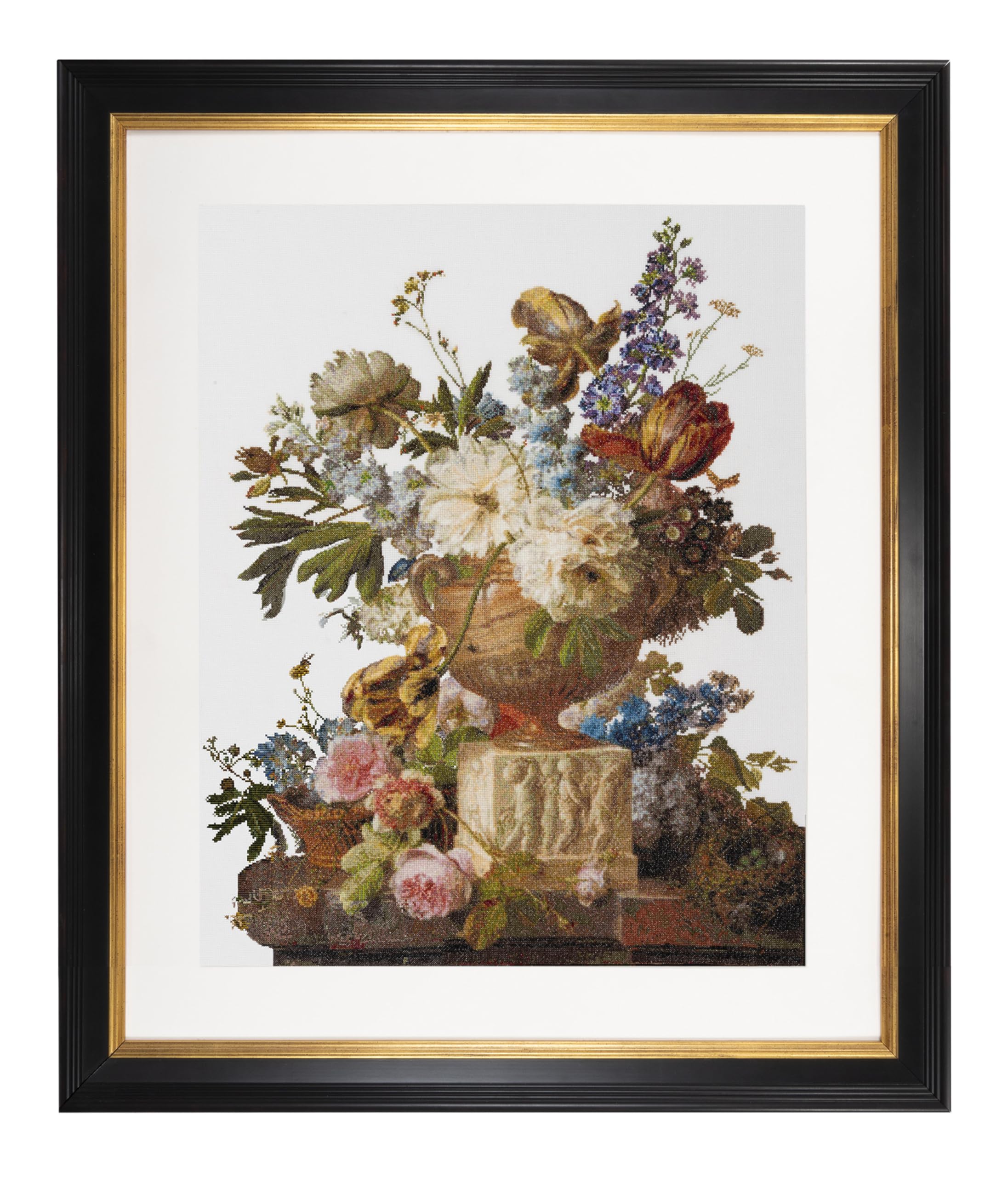 Thea Gouverneur Counted Cross Stitch Kit - Flower Still-Life with Alabaster Vase - 18 Count Aida Fabric - Includes DMC Embroidery Threads & Supplies - Perfect for Adults & Home Decor DIY Projects