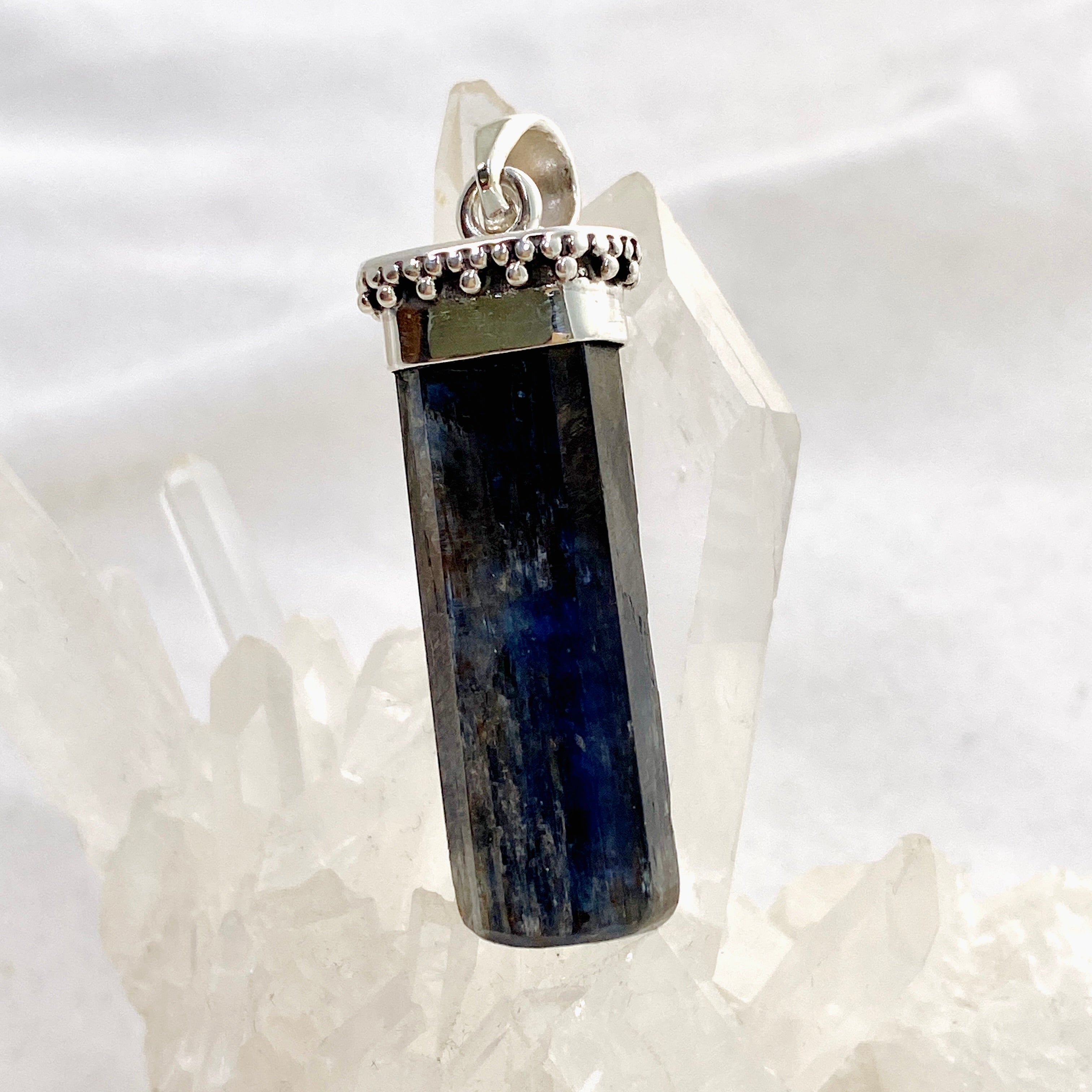 Blue Kyanite Crystal Pendant Necklace - Natural Healing Stone Jewelry KPGJ4621 for Meditation, Energy Balancing & Spiritual Protection