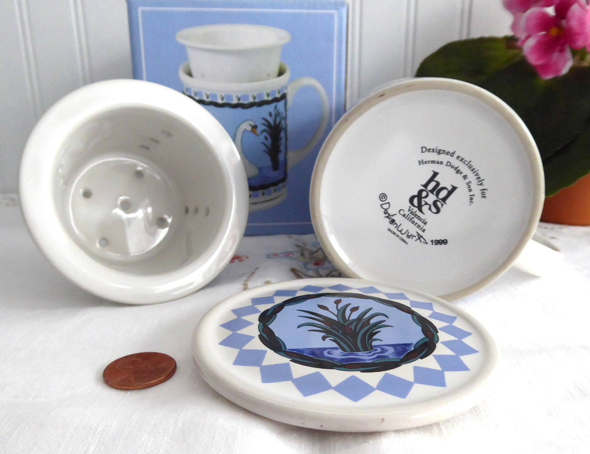 Premium Swan Tea Mug with Infuser & Coaster - Elegant Blue and White Ceramic Tea Cup | Perfect for Home, Office, and Gift Giving