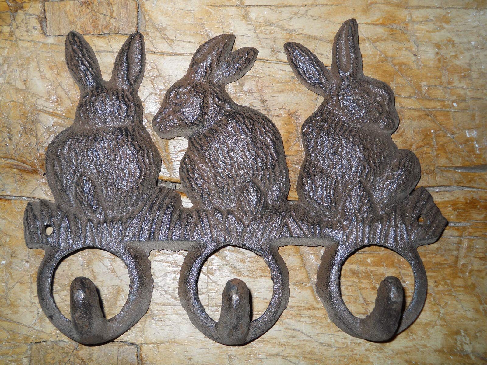 Vintage Cast Iron Bunny Coat Hooks - Rustic Wall Mounted Hat & Key Holder for Locker Rooms, Kitchens, Bathrooms & Entryways - Garden Rabbit Decor with Antique Brown Finish