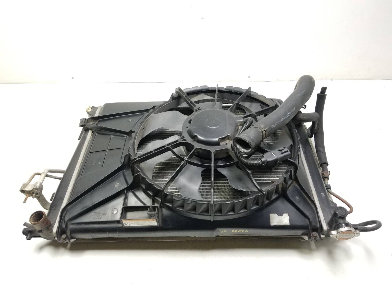 2006-2010 Hyundai Azera Radiator Condenser Cooling Fan Assembly 3.8L V6 OEM Replacement - Perfect for Engine Cooling System Repair & Maintenance