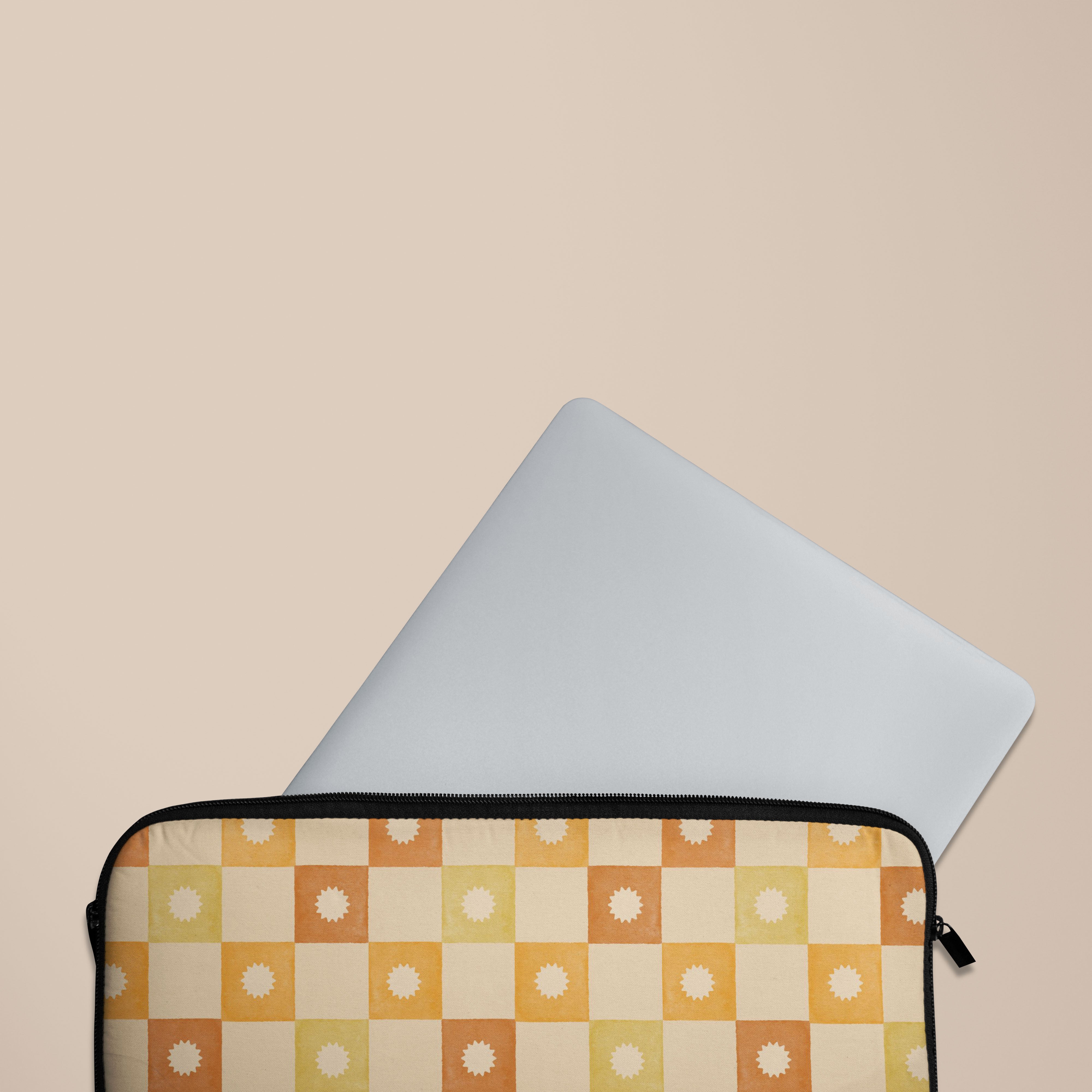Checkered Elegance Laptop Sleeve 13-15 Inch - Stylish Protective Case for MacBook, Notebook & Ultrabook - Perfect for Office, School & Travel Accessories