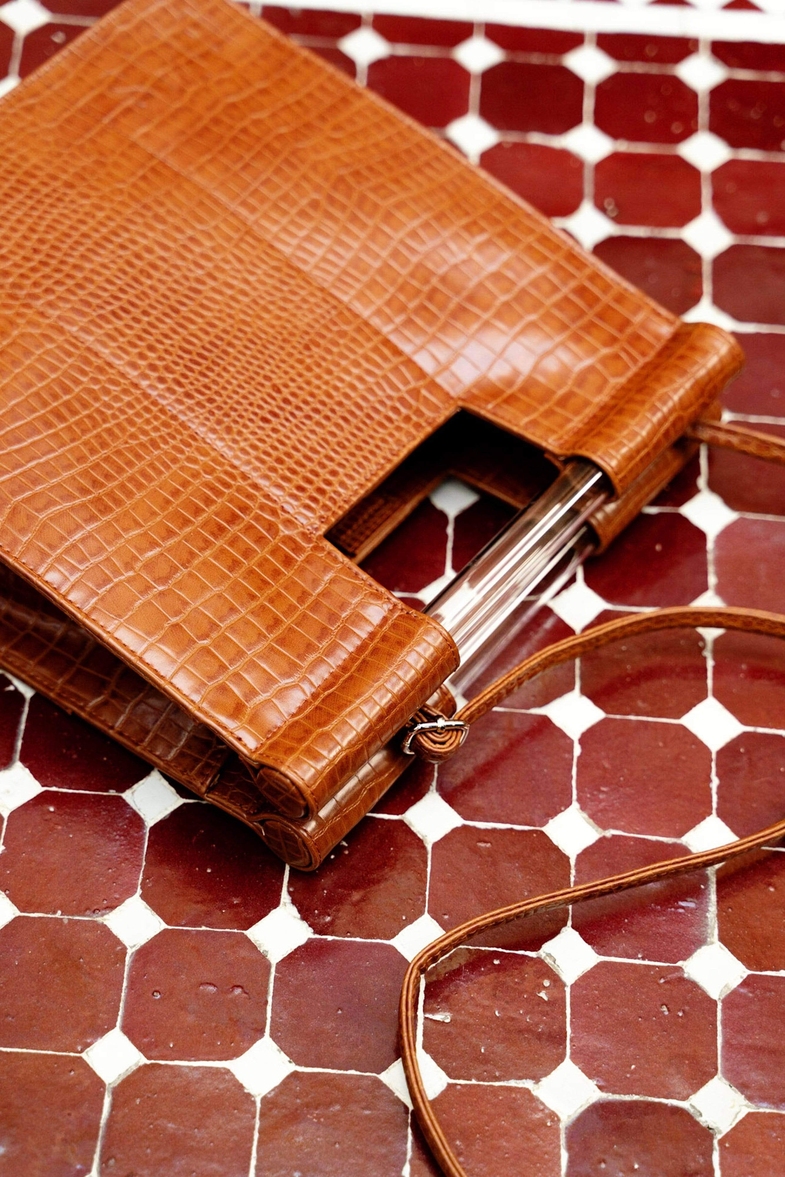 Premium Genuine Leather Crossbody Bag in Elegant Cognac Crocodile Print - Stylish & Functional for Work, Travel & Everyday Use