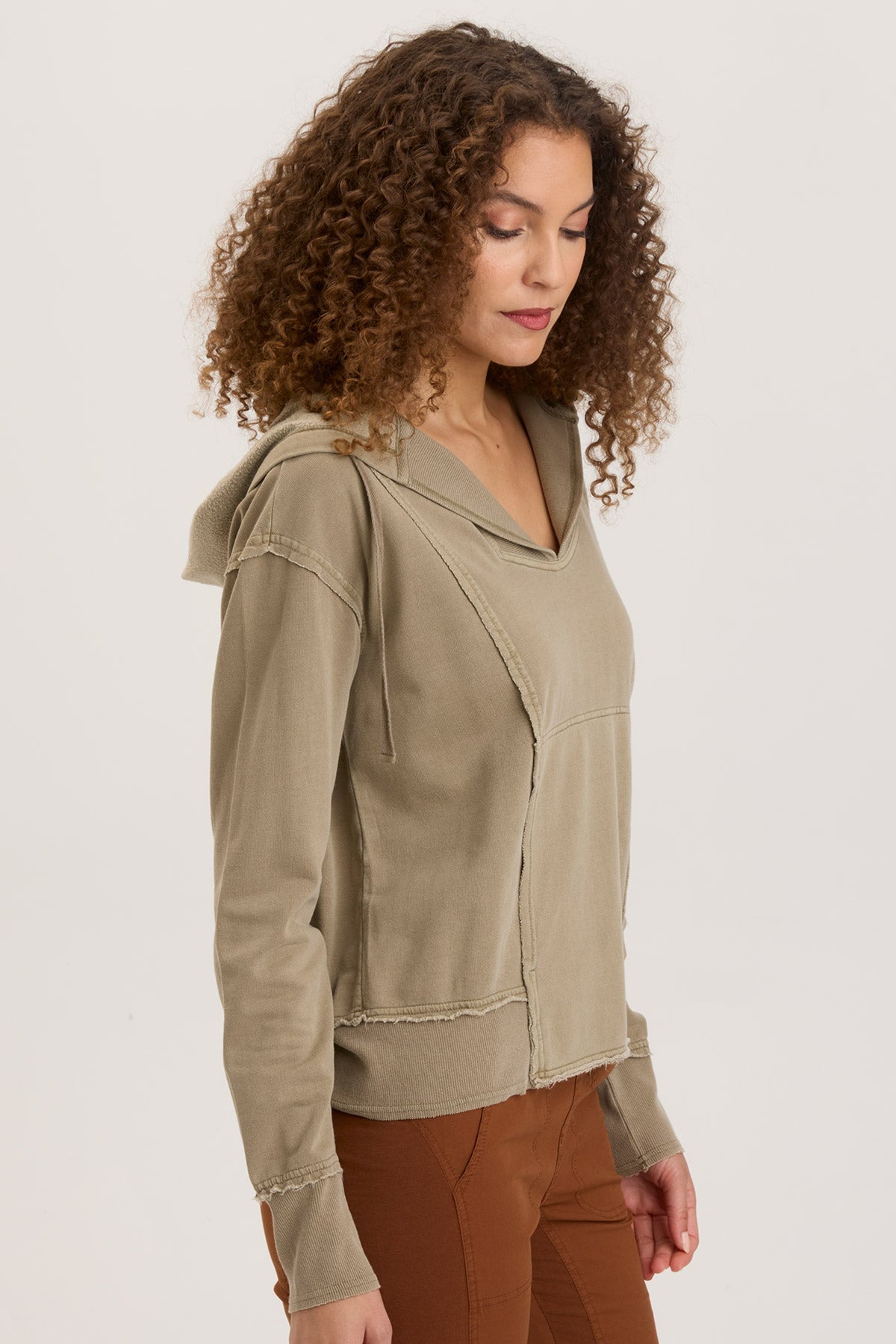Rosalyn Hoodie Tanglewood Pigment - Stylish Women's Pullover Sweatshirt for Casual Wear & Outdoor Activities