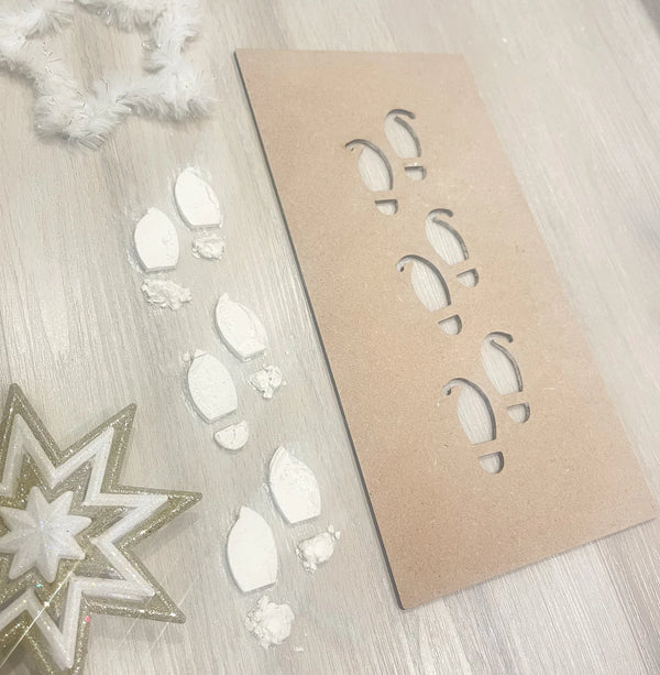 Elf on the Shelf Footprint Stencil Kit - Christmas Decoration Template for DIY Santa's Helper Footprints - Perfect for Holiday Crafts, Classroom Activities & Family Fun