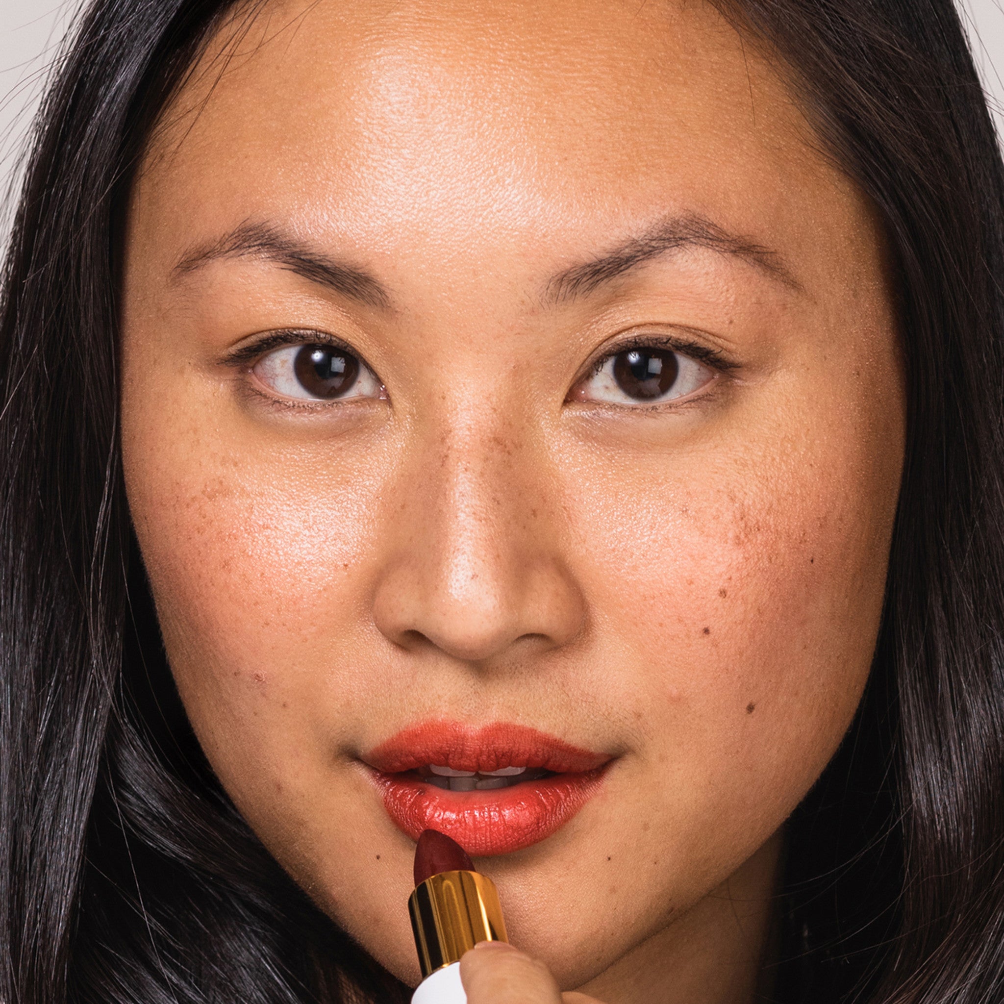 Full Bloom Sculpted Lipstick - Long Lasting Matte Lipstick with Hydrating Formula, Vegan & Cruelty-Free - Perfect for Everyday Wear, Date Night, and Special Occasions