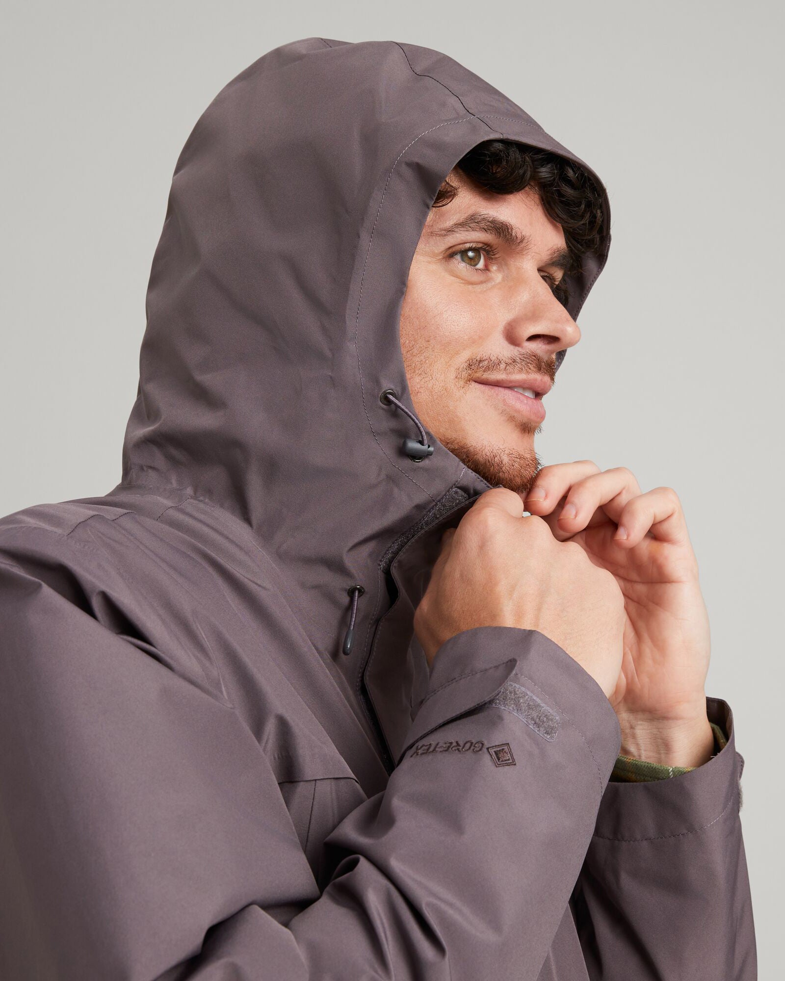 Men's Bealey GORE-TEX® Waterproof Rain Jacket - Light Quartz Color for Hiking, Camping & Outdoor Adventures