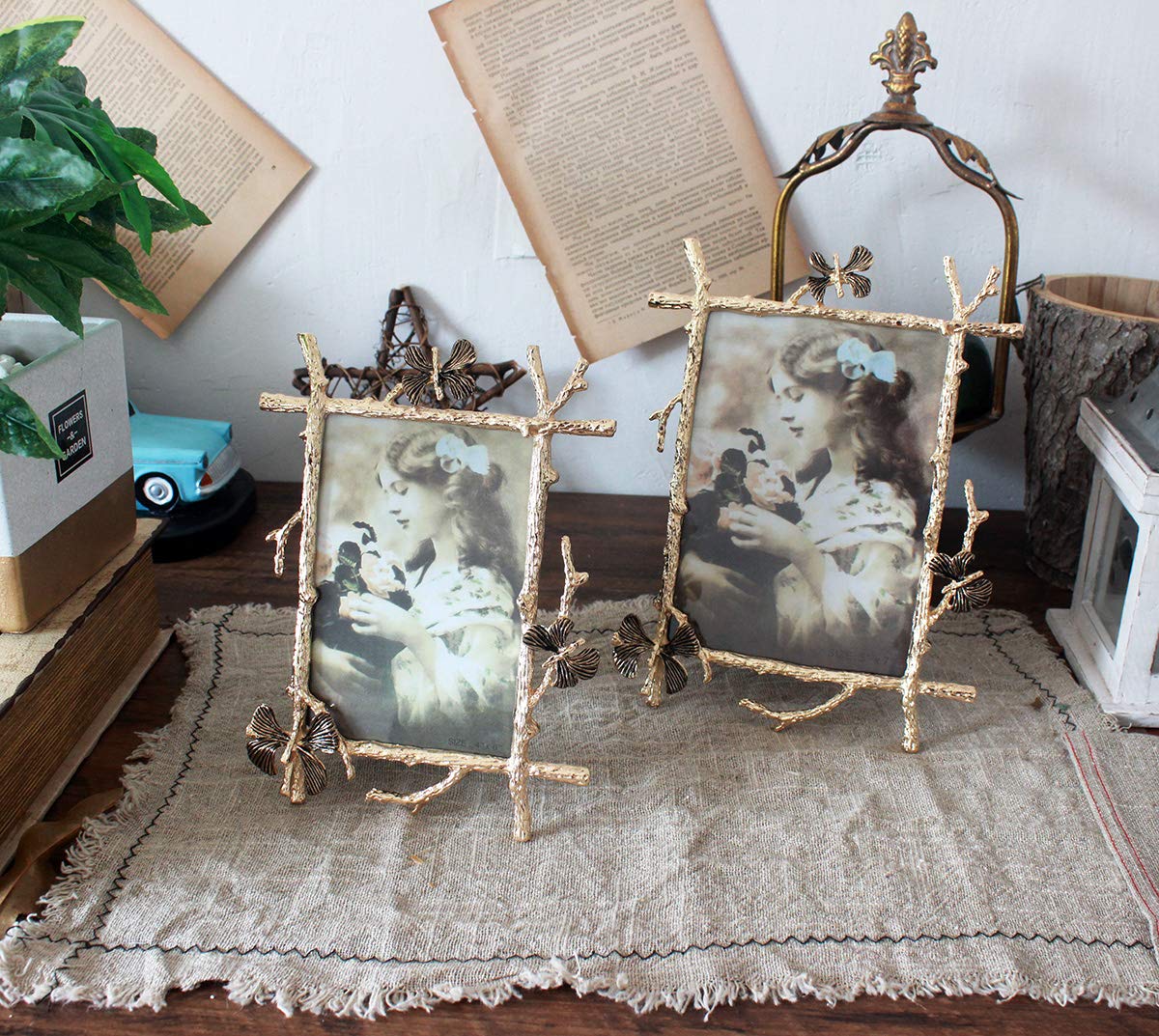 Funerom 4x6 Inch Golden Metal Picture Frame - Elegant Desktop Photo Display for Home, Office & Gift Giving | Perfect for Weddings, Graduations & Family Memories