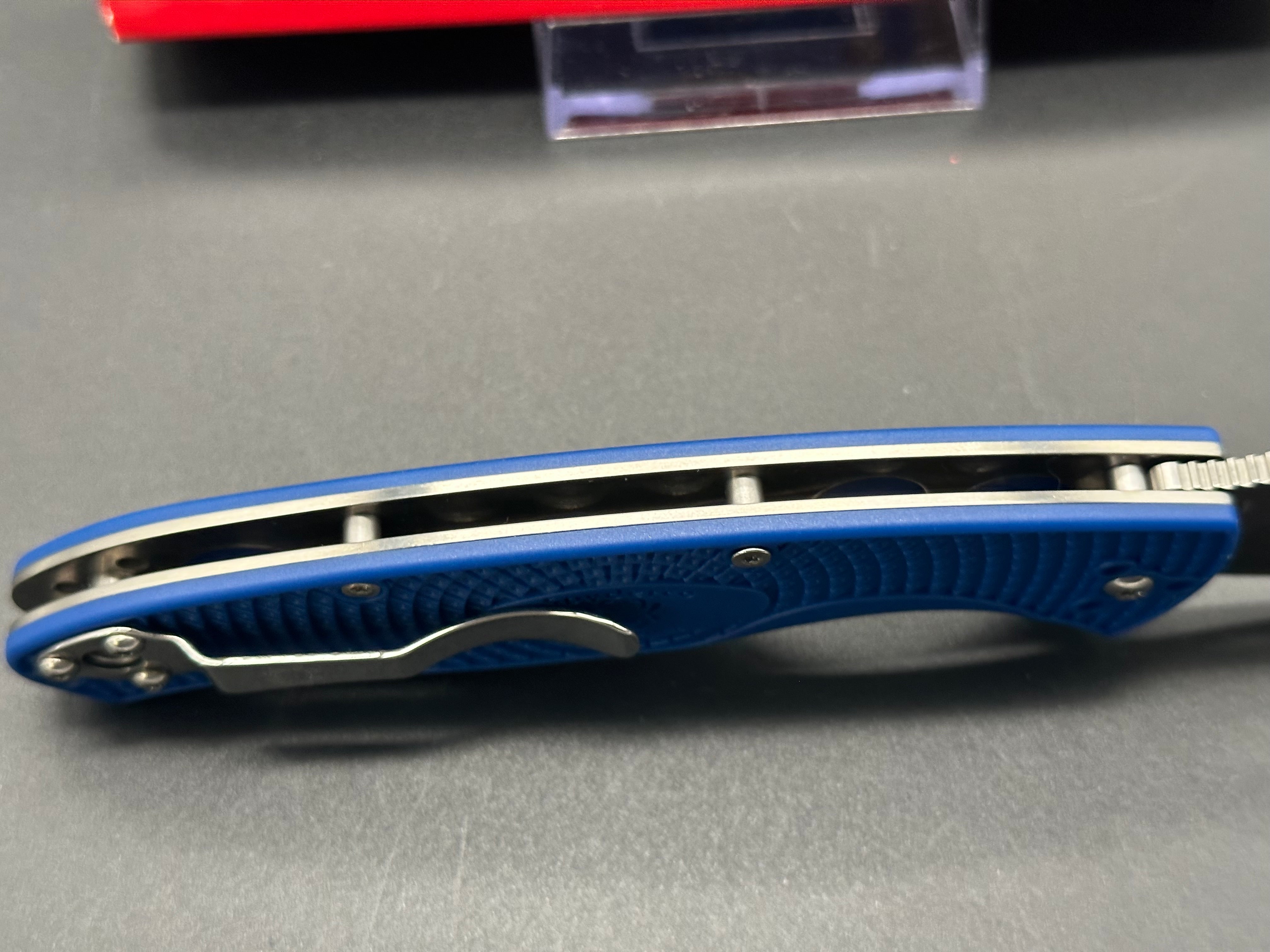 Spyderco Resilience Folding Knife - Blue G-10 Handle, CPM-S30V Steel Blade - Perfect for Outdoor Camping, Hiking & Everyday Carry (EDC)