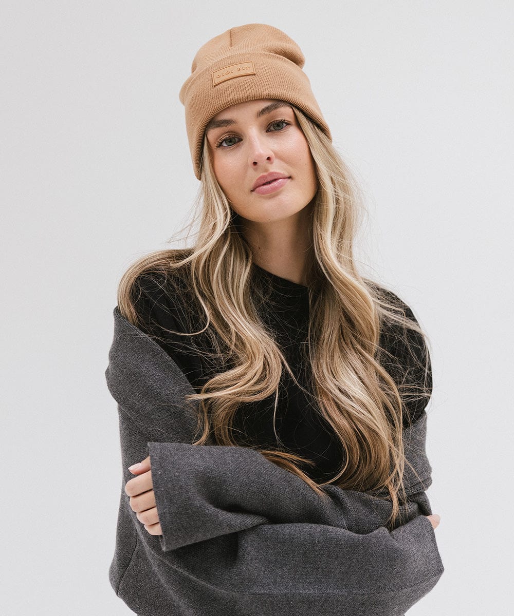 Stylish Pip Knit Beanie for Men & Women - Warm Winter Hat for Outdoor Activities, Hiking, and Casual Wear