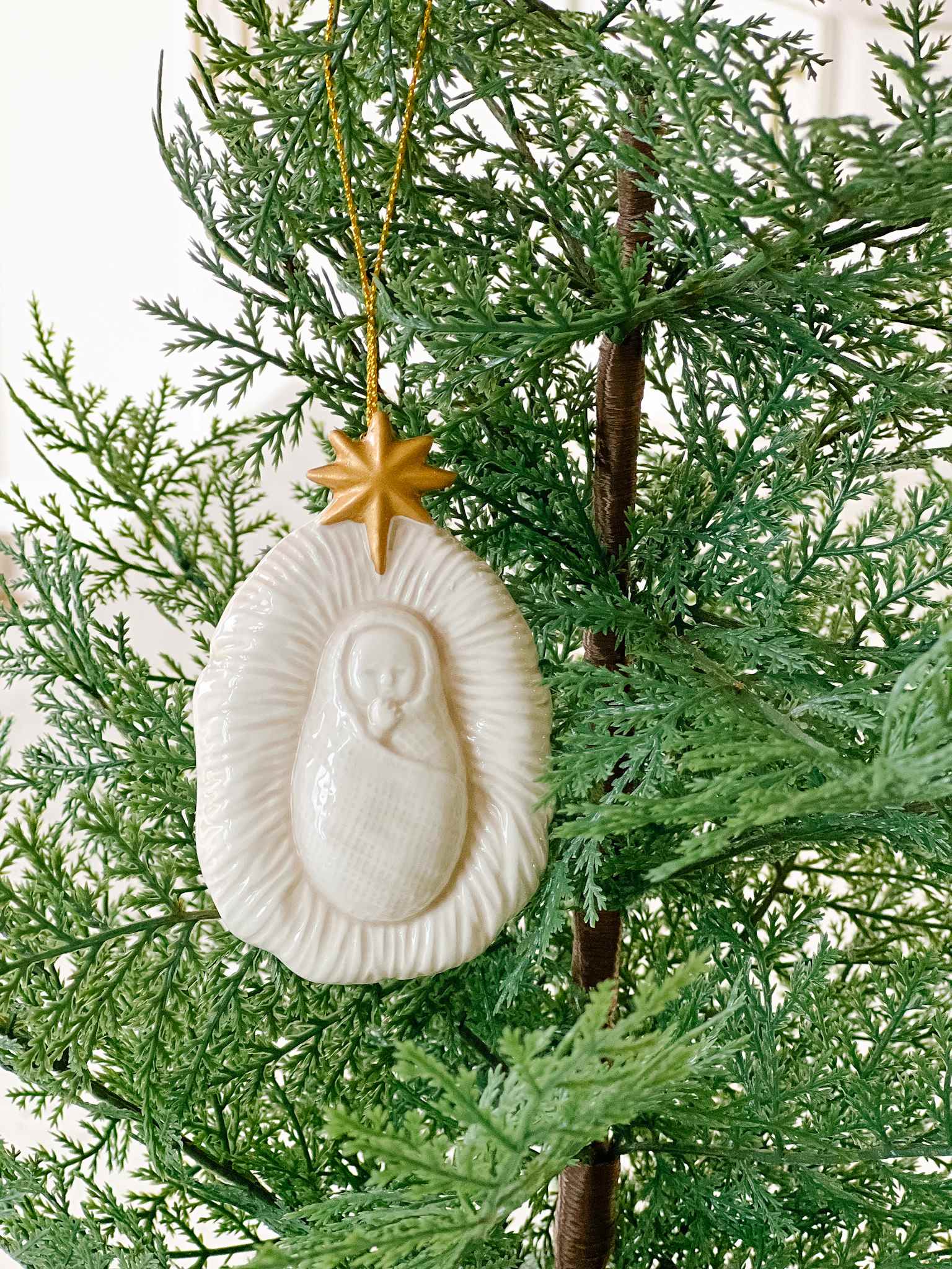 Babe in the Manger Christmas Ornament - Handmade Nativity Scene Decor for Tree, Home & Holiday Celebrations