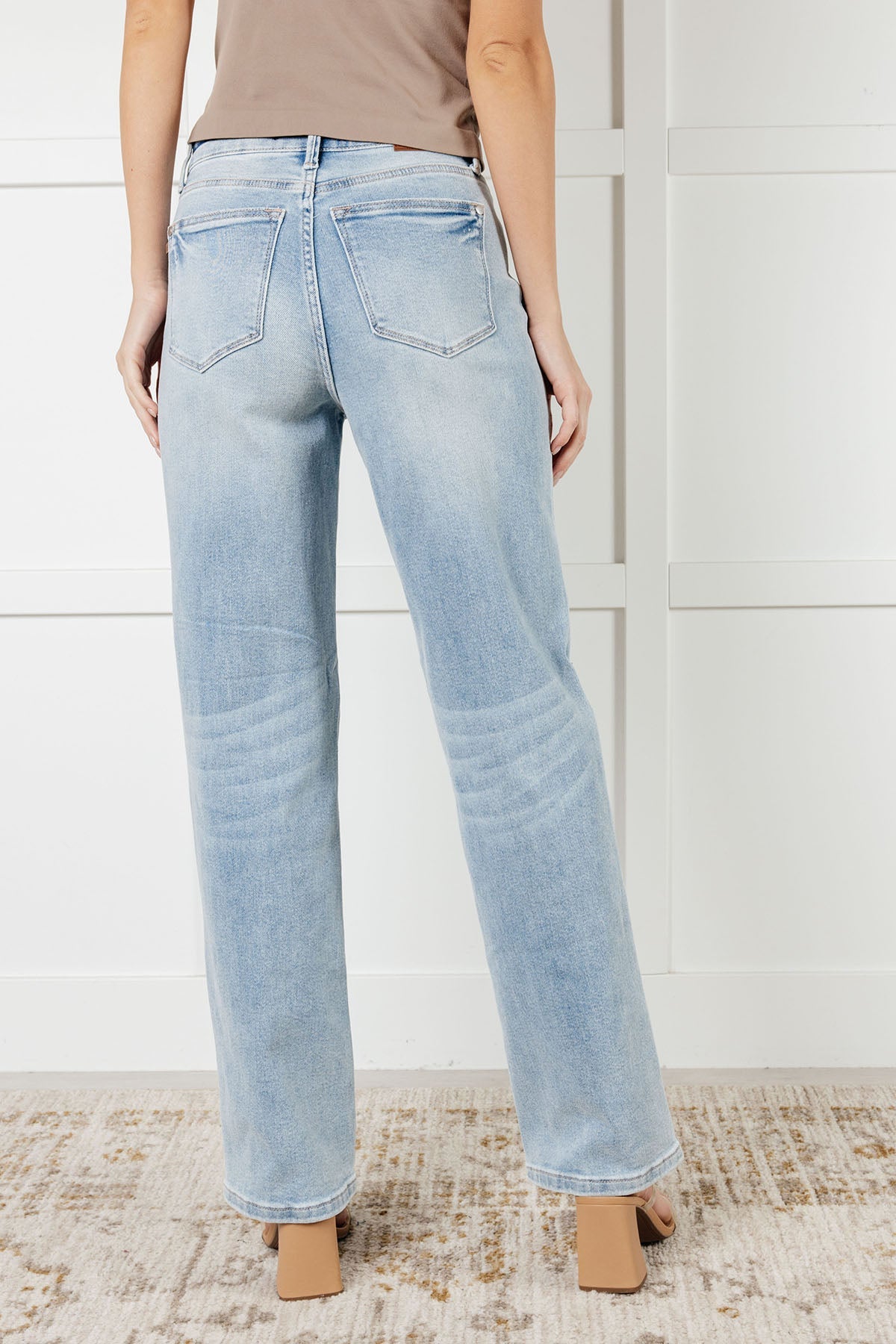 Patricia High Rise Rigid Magic 90's Straight Jeans for Women | Vintage Denim Pants | Perfect for Casual Wear, Street Style & Everyday Outfits