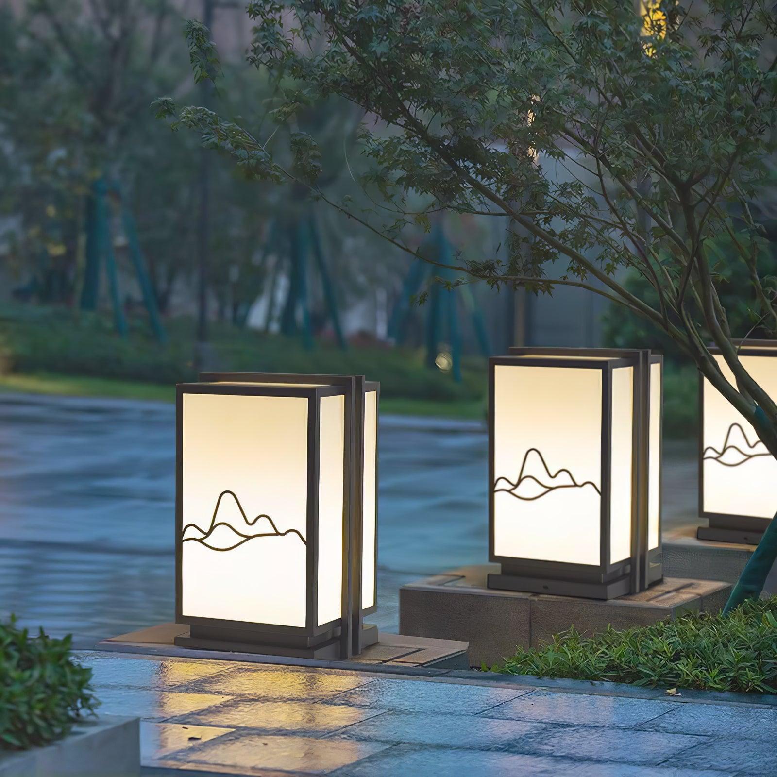 Solar Powered Outdoor Post Light - Waterproof Garden Lamp for Pathways, Driveways & Yards - Weather Resistant LED Landscape Lighting for Home & Garden Decor