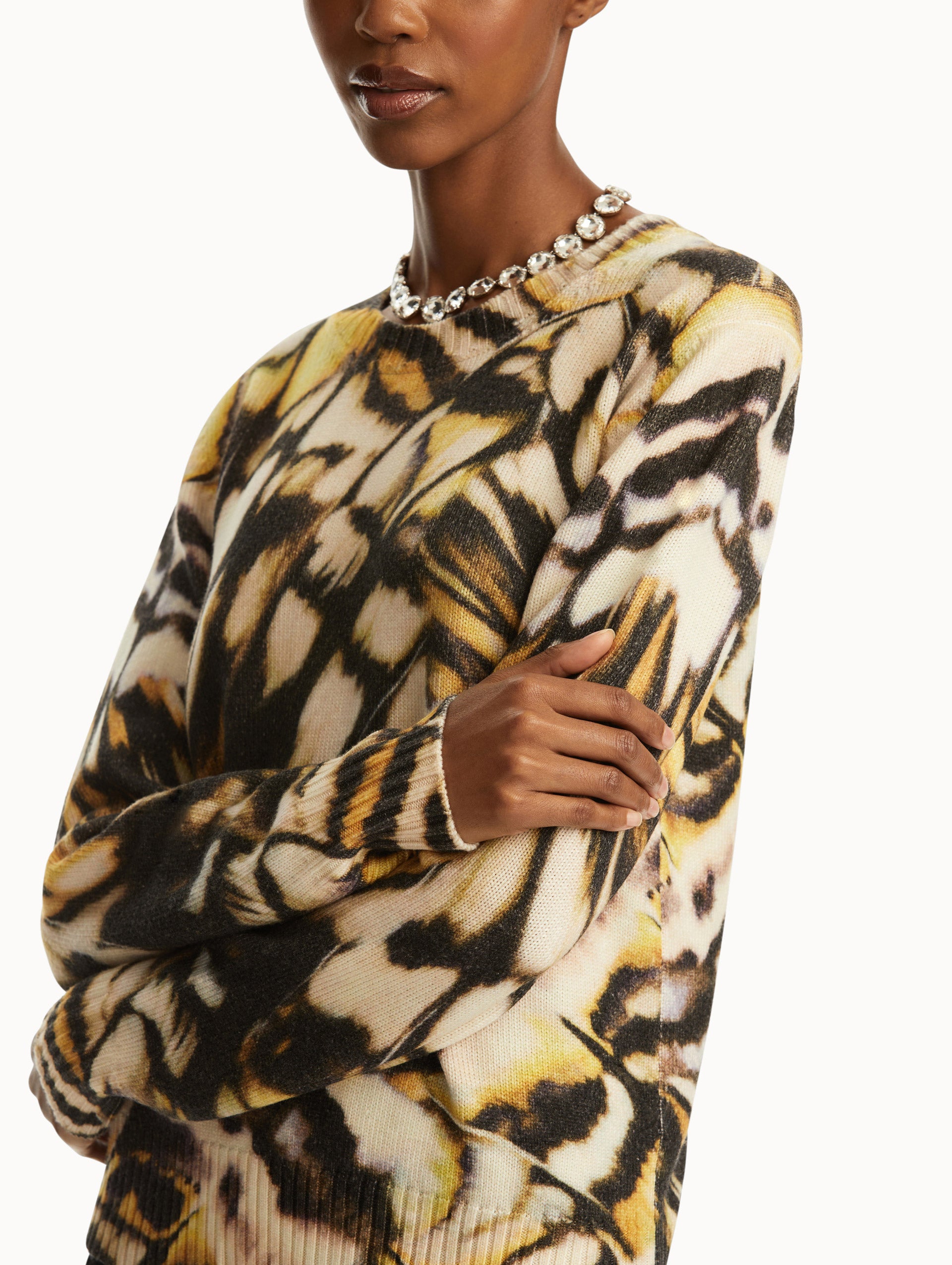Abstract Butterfly Printed Pullover Sweatshirt - Women's Casual Loose Fit Hoodie for Streetwear & Loungewear | Perfect for Everyday Wear, Yoga, and Coffee Dates