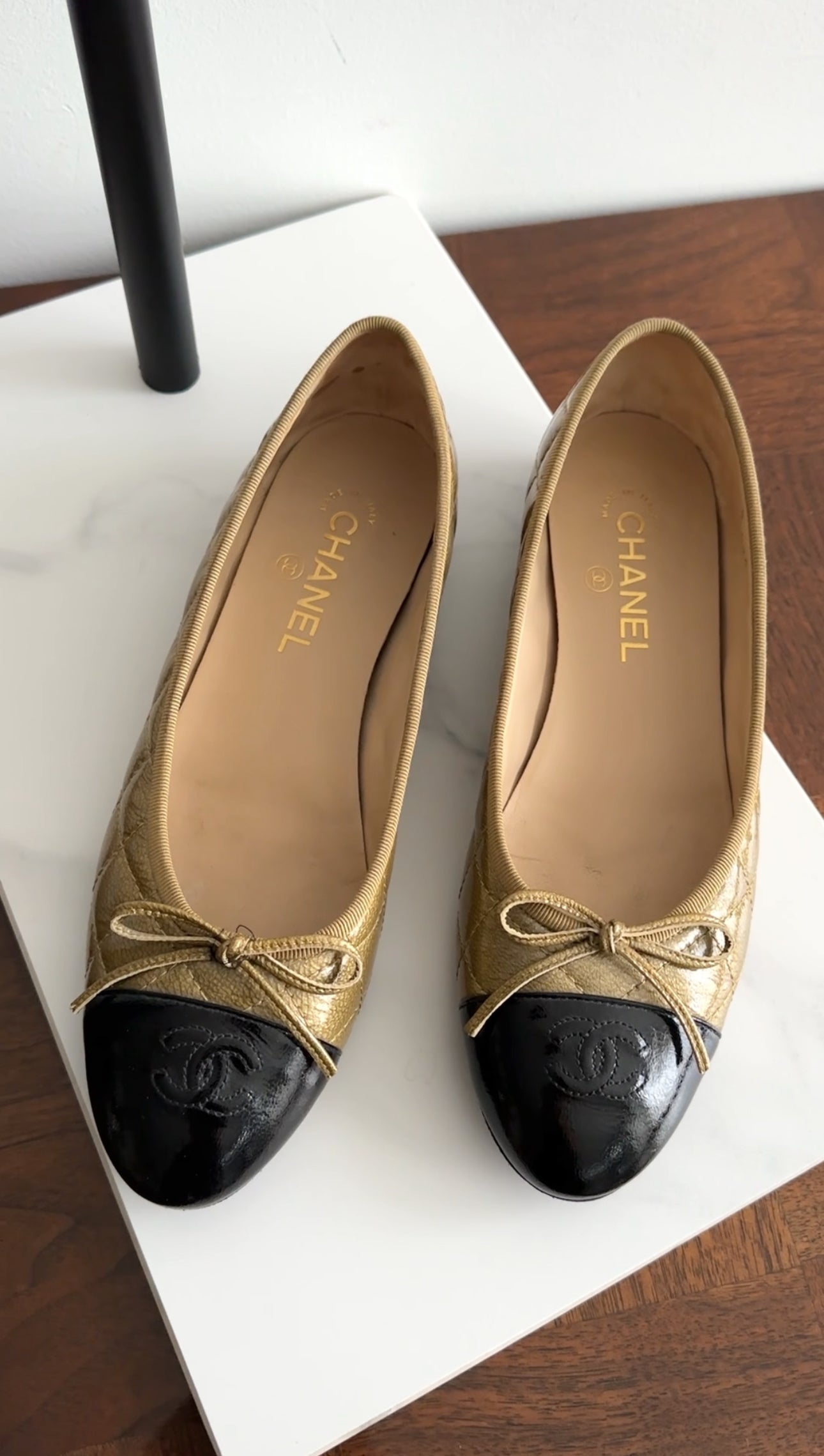 Chanel Gold and Black Cap Toe Patent Quilted Ballet Flats Women's Size 40C - Elegant Comfort for Work, Parties & Special Occasions