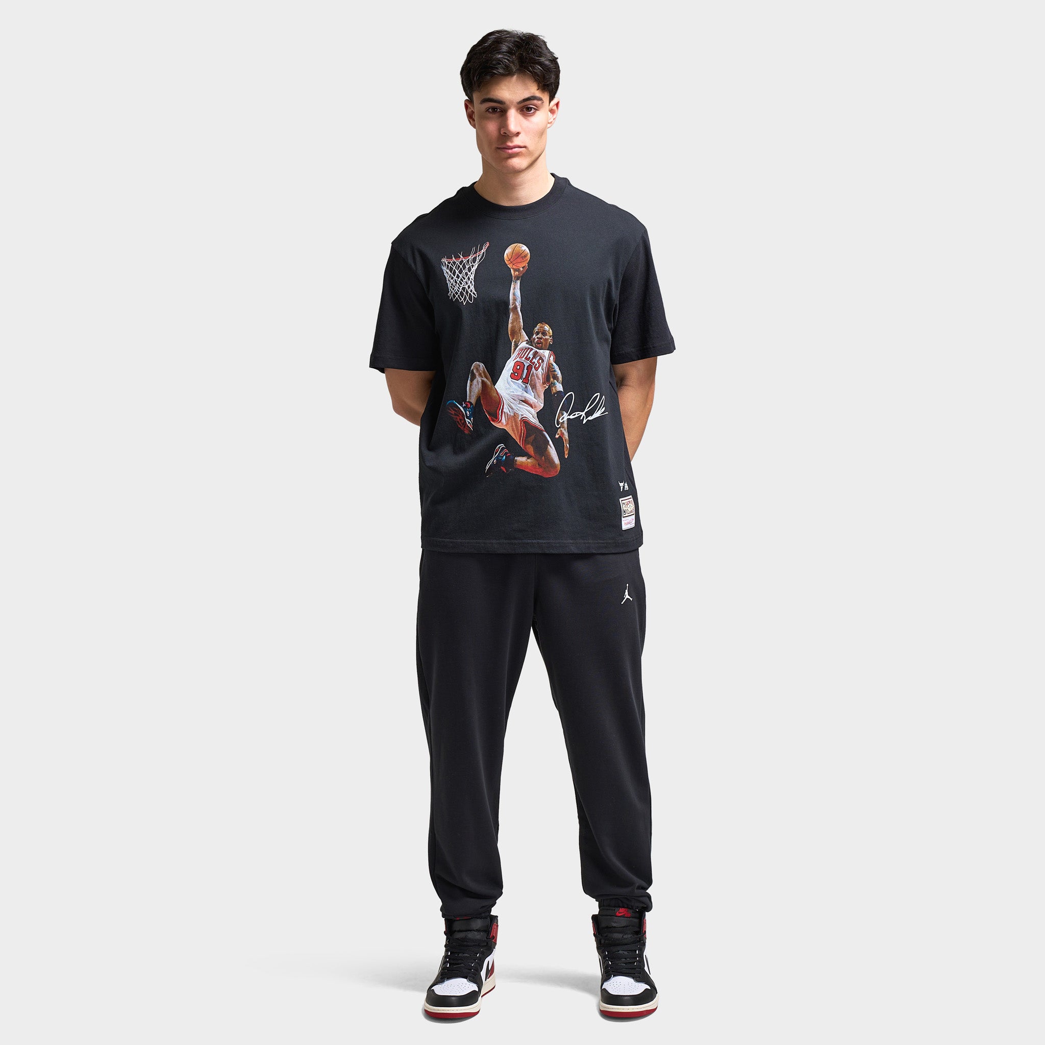Mitchell & Ness Dennis Rodman Signature Rebound T-Shirt - Vintage NBA Basketball Jersey Tee for Men - Perfect for Game Day, Streetwear & Retro Fashion