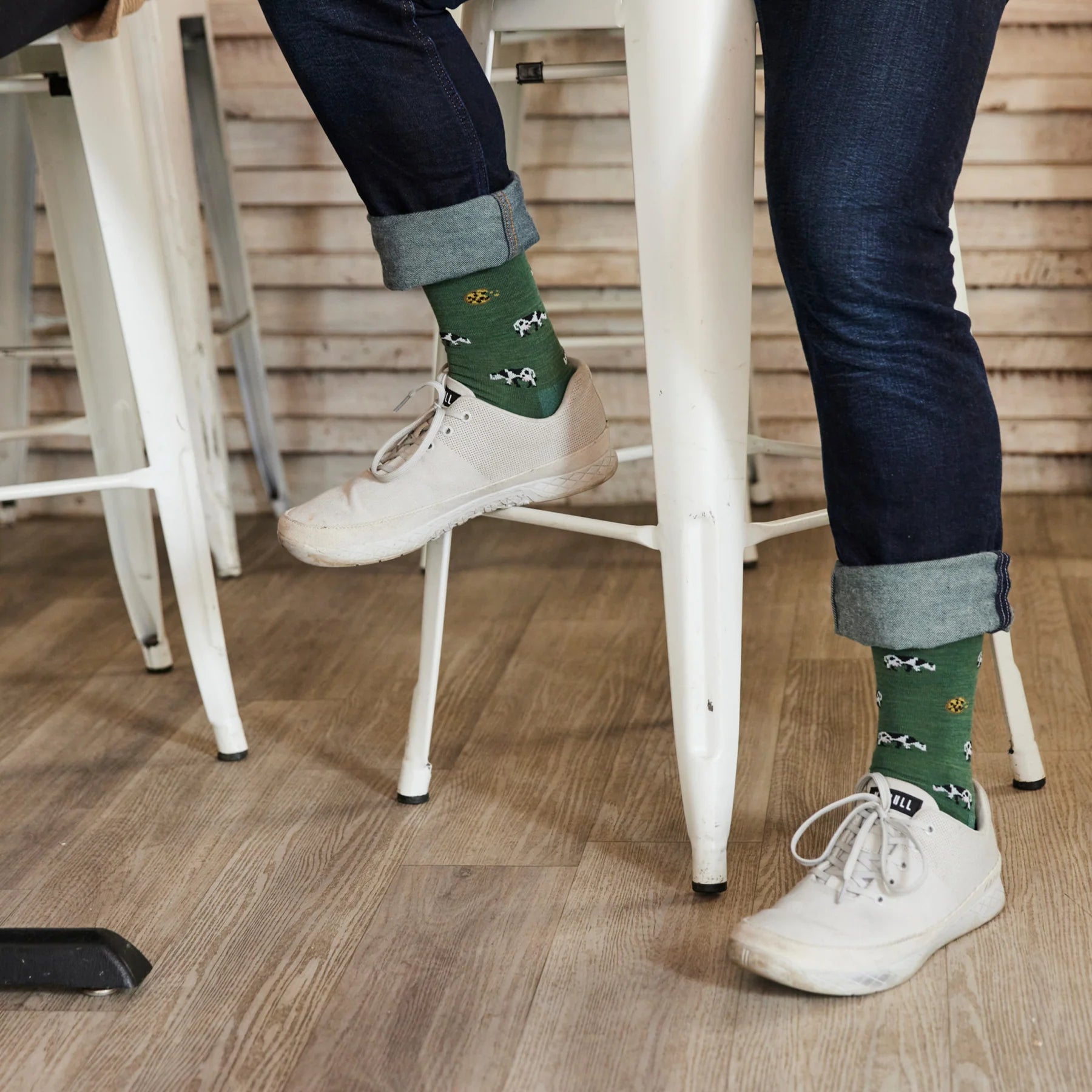 Darn Tough Dairy Air Crew Lightweight Lifestyle Socks for Men - Comfortable & Durable Hiking, Running & Everyday Wear Socks
