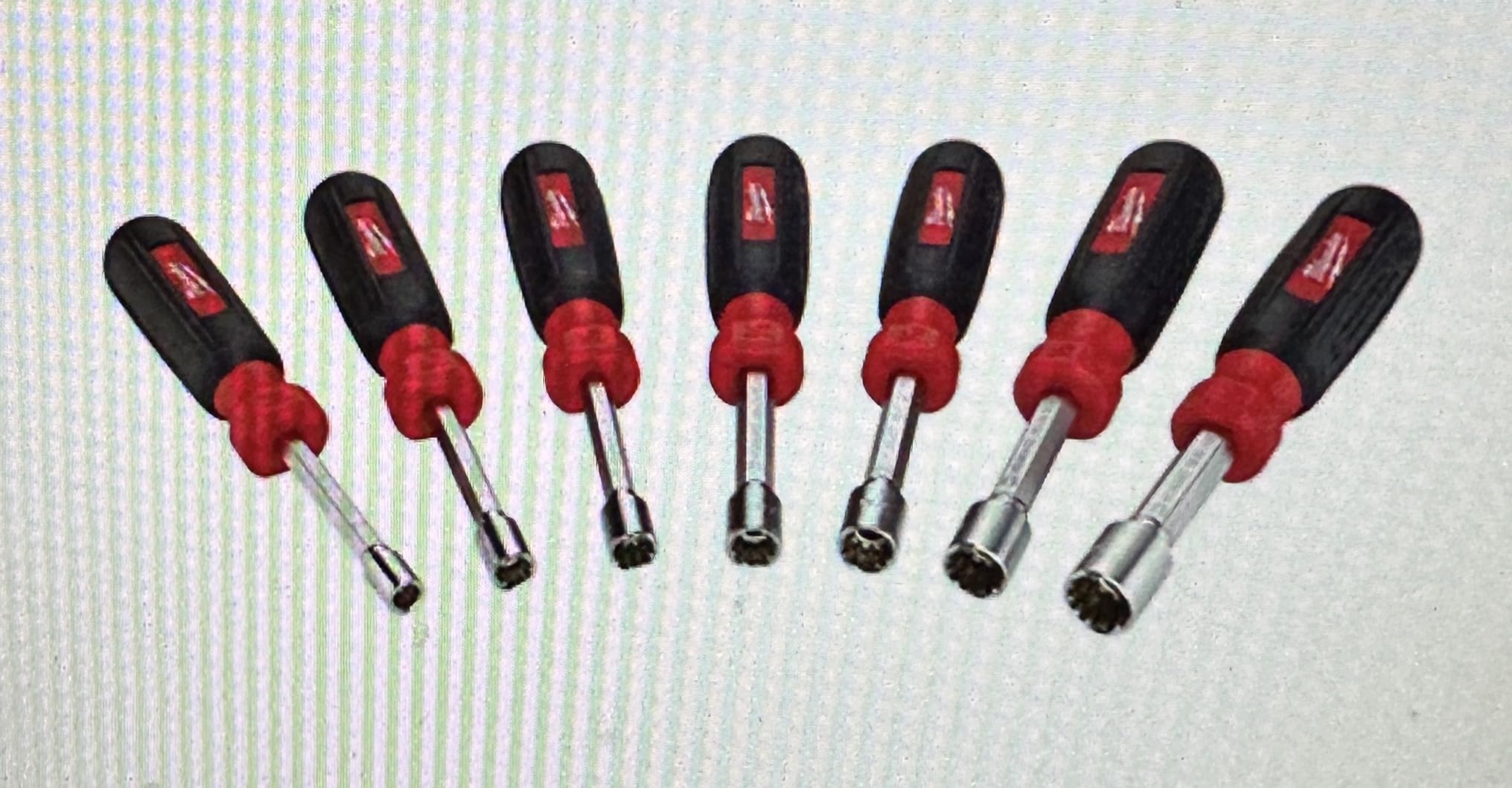 Milwaukee 48-22-2507 7-Piece Magnetic SAE Nut Driver Set - Professional Grade Tool Kit for Electricians, Mechanics & DIY Home Improvement Projects