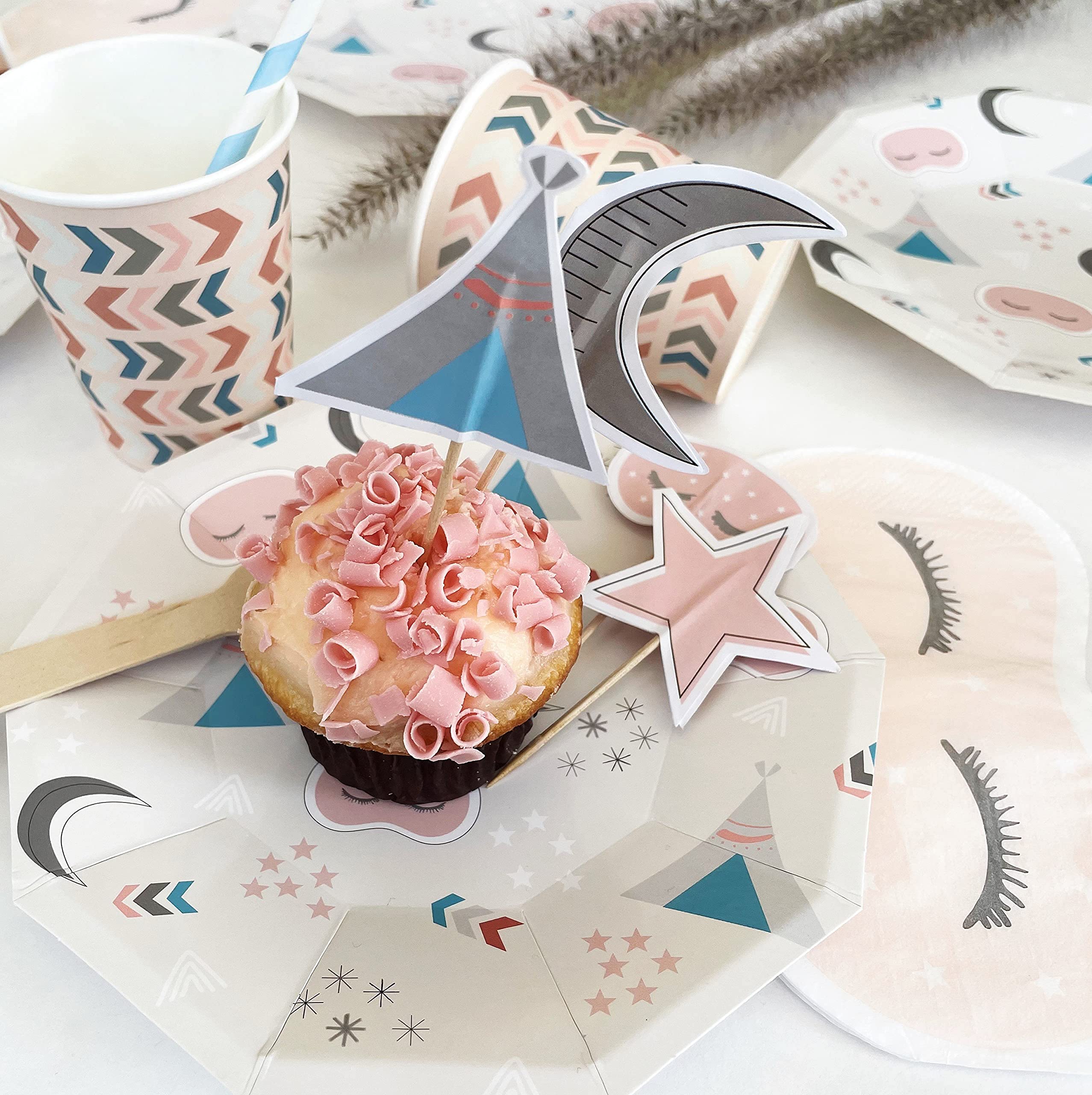 Teepee Glamper Sleepover Themed Birthday Party Supplies Set - 20-Piece Kit with Plates, Cups, Napkins & Goodie Bags for Girls' Slumber Parties, Camping Themed Events & Birthday Decorations