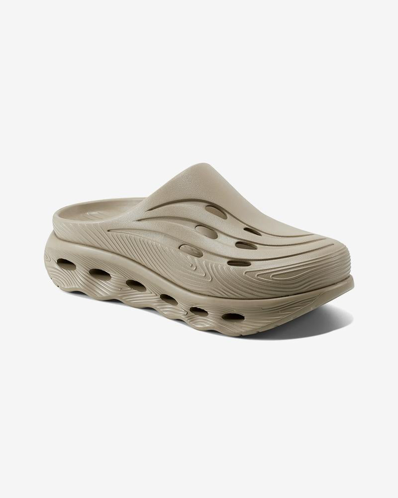 Hunter Women's Geena Comfortable Slip-On Shoe in Brown - Perfect for Casual Wear, Work & Outdoor Activities