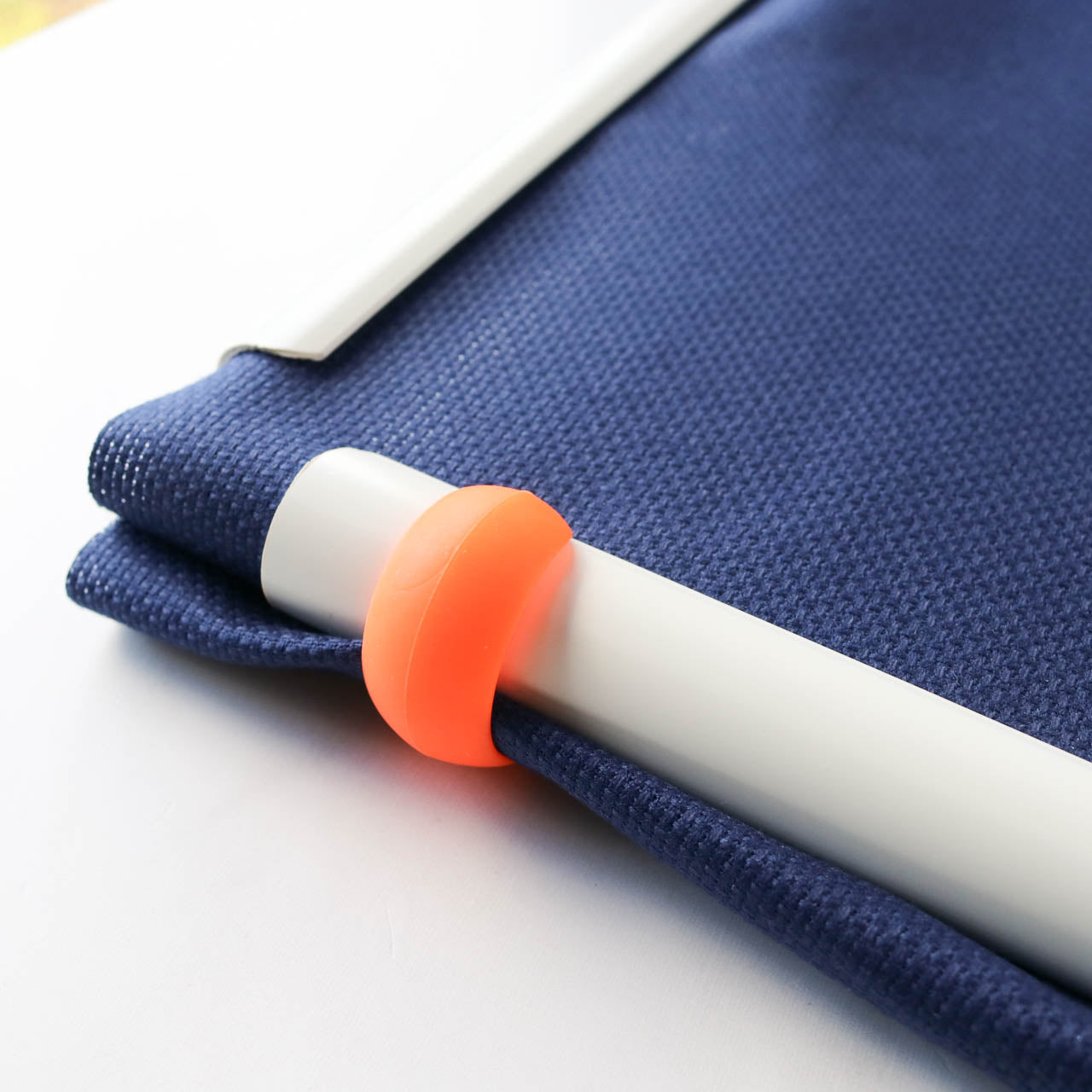 Embroidery Hoop Huggers - Non-Slip Grip for Quilting & Cross Stitch - Perfect for Crafting, Sewing & DIY Projects
