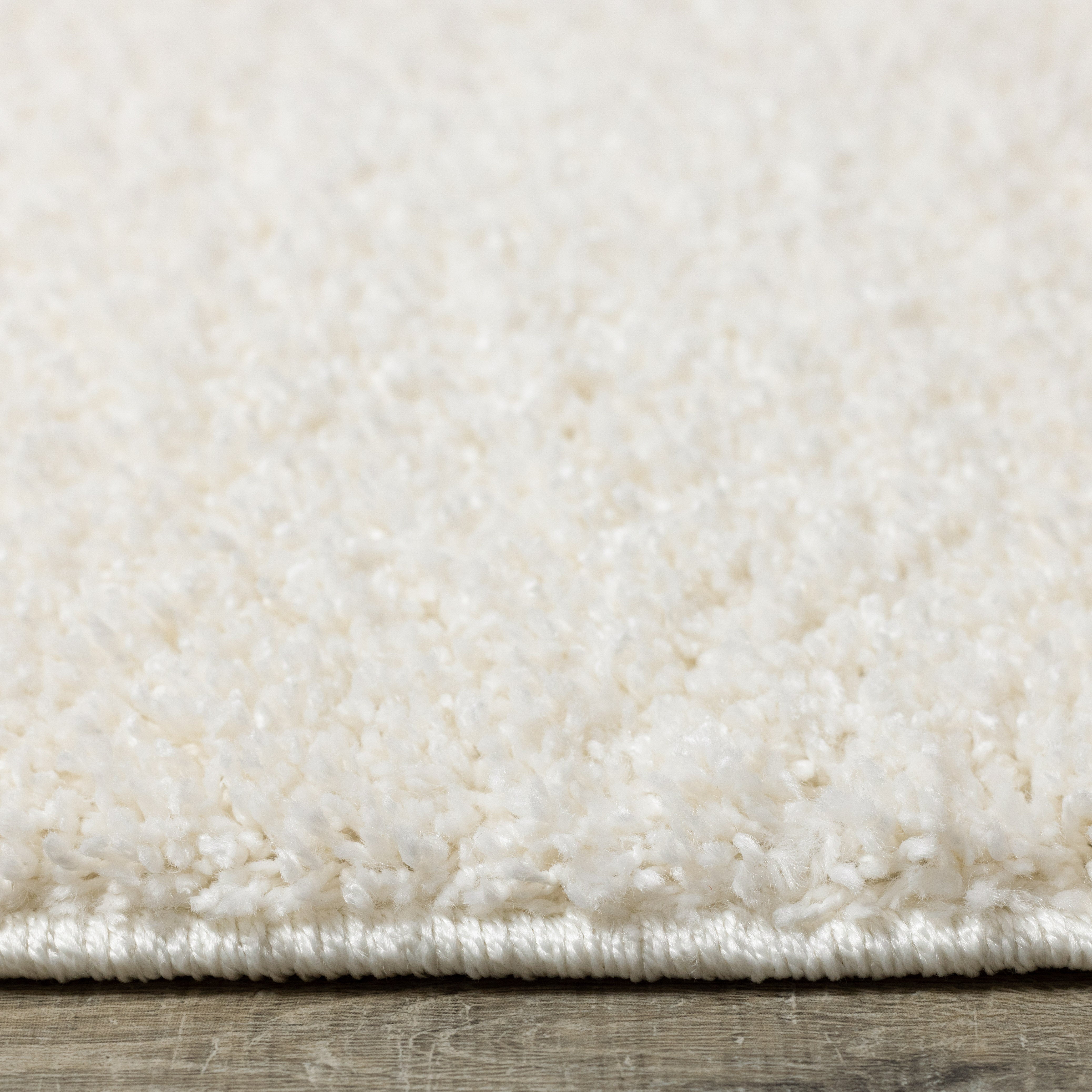 Brio 5'3 x 7'7 Shag Area Rug in Cream - Soft Plush Living Room Carpet for Bedroom, Nursery & Cozy Home Decor