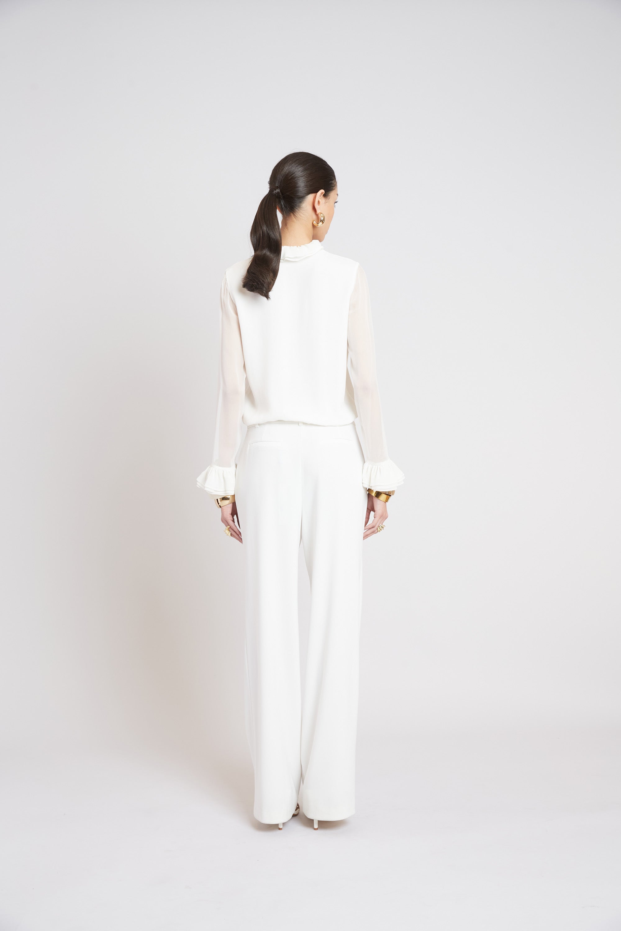 Elegant Ruffle Silk Blouse for Women - Soft & Luxurious Long Sleeve Shirt - Perfect for Office, Party & Date Night Outfits