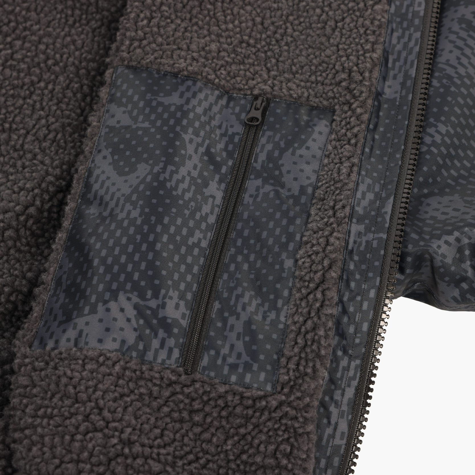 Unisex Adult Camouflage Print Blanket Jacket - Stylish & Warm Outerwear for Outdoor Adventures, Camping, and Casual Wear