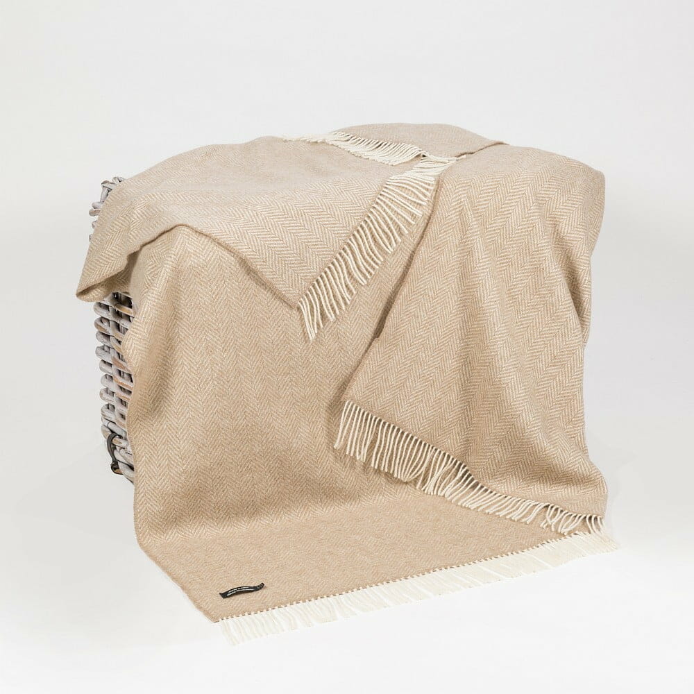John Hanly Oversized Cashmere Throw Blanket - Ultra Soft & Luxurious Beige Cashmere Wrap for Sofa, Bed & Travel - Perfect for Cozy Nights & Gift Giving