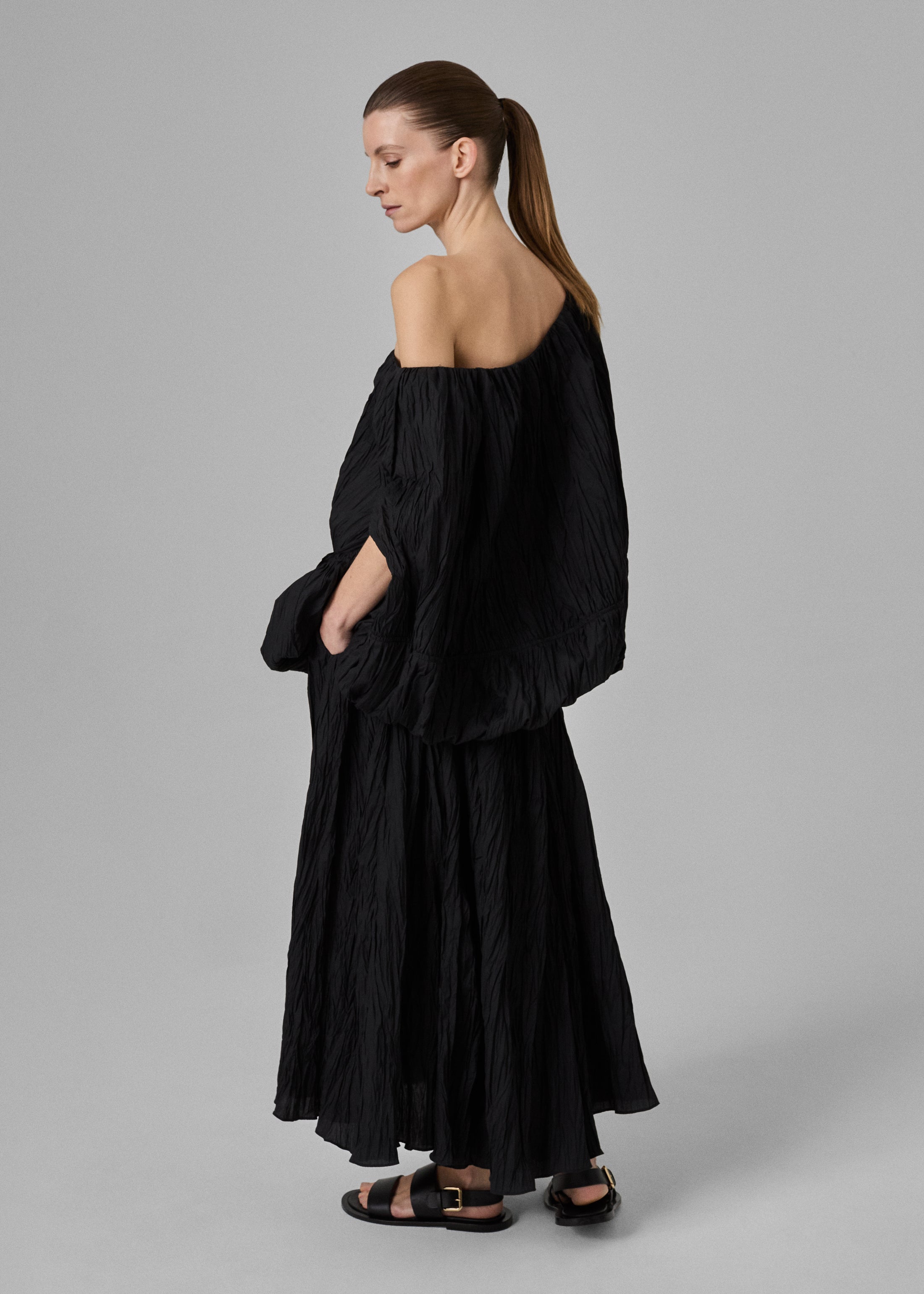 Elegant Black Tulip Off Shoulder Plissé Top for Women - Summer Casual & Party Wear
