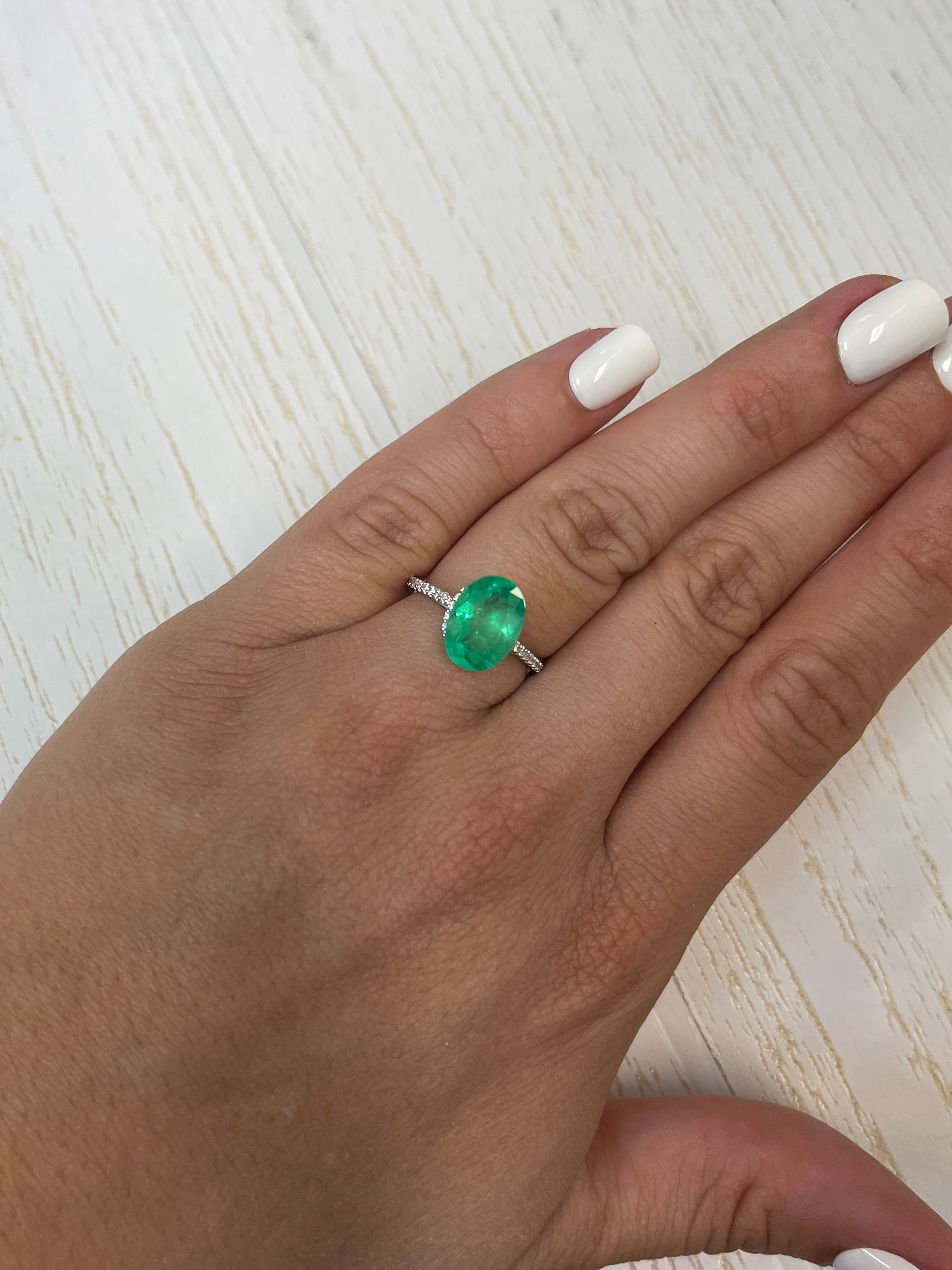 3.32 Carat 12x9mm Neon Green Natural Loose Colombian Emerald Gemstone - Oval Cut for Jewelry Making, Engagement Rings & Luxury Gifts