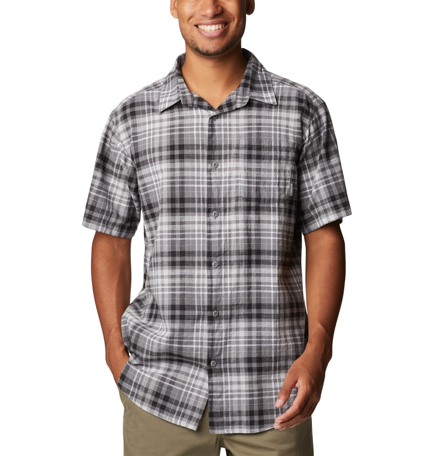 Columbia Men's Under Exposure Yarn Dye Short Sleeve Shirt - Lightweight Quick-Dry Hiking & Travel Shirt for Outdoor Adventures