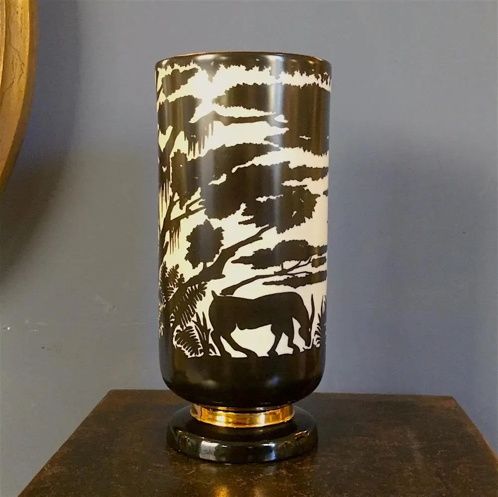 Antelope Decorative Vase - Modern Ceramic Home Decor for Living Room, Bedroom & Office - Perfect for Flowers, Centerpieces and Interior Design