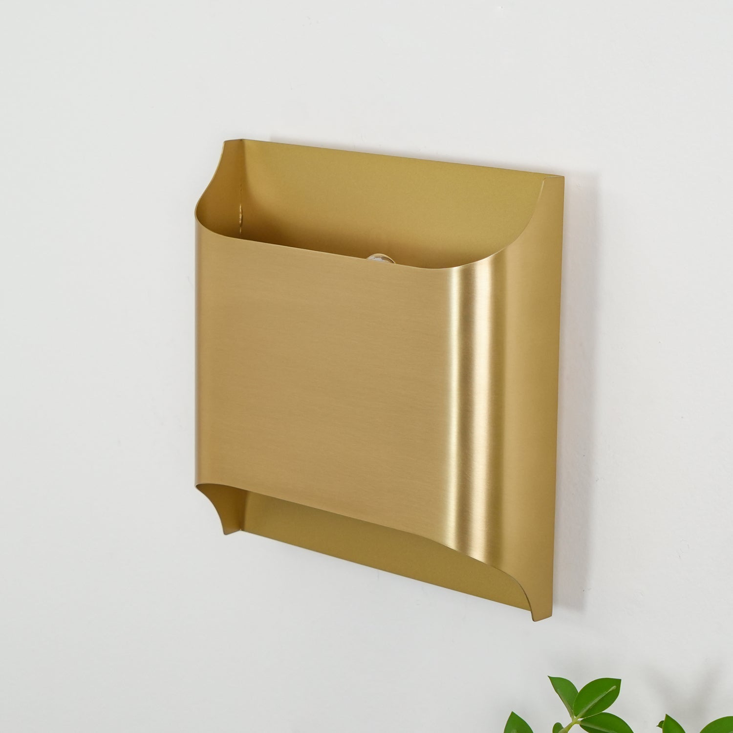 Leclerc Modern Wall Lamp - Sleek & Stylish LED Sconce for Bedroom, Living Room, or Hallway Lighting