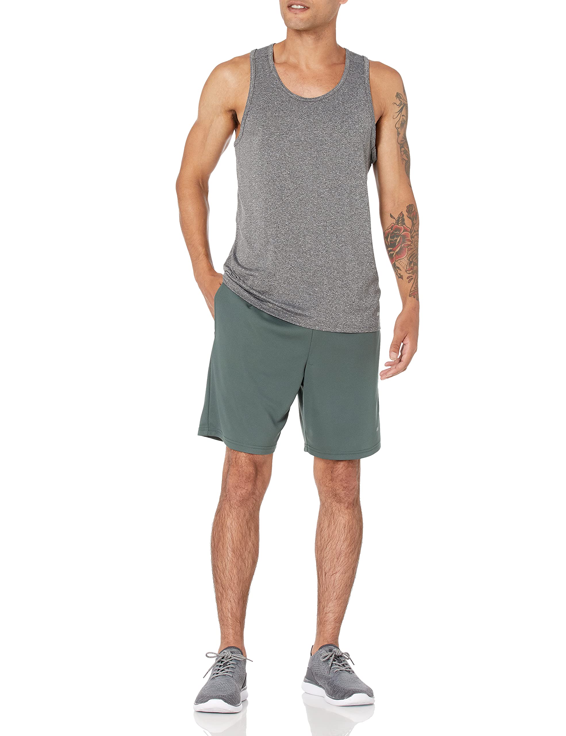 Amazon Essentials Men's Tech Stretch Tank Top - Breathable Workout Shirt for Gym, Running & Athletic Performance | Moisture-Wicking Activewear for Men