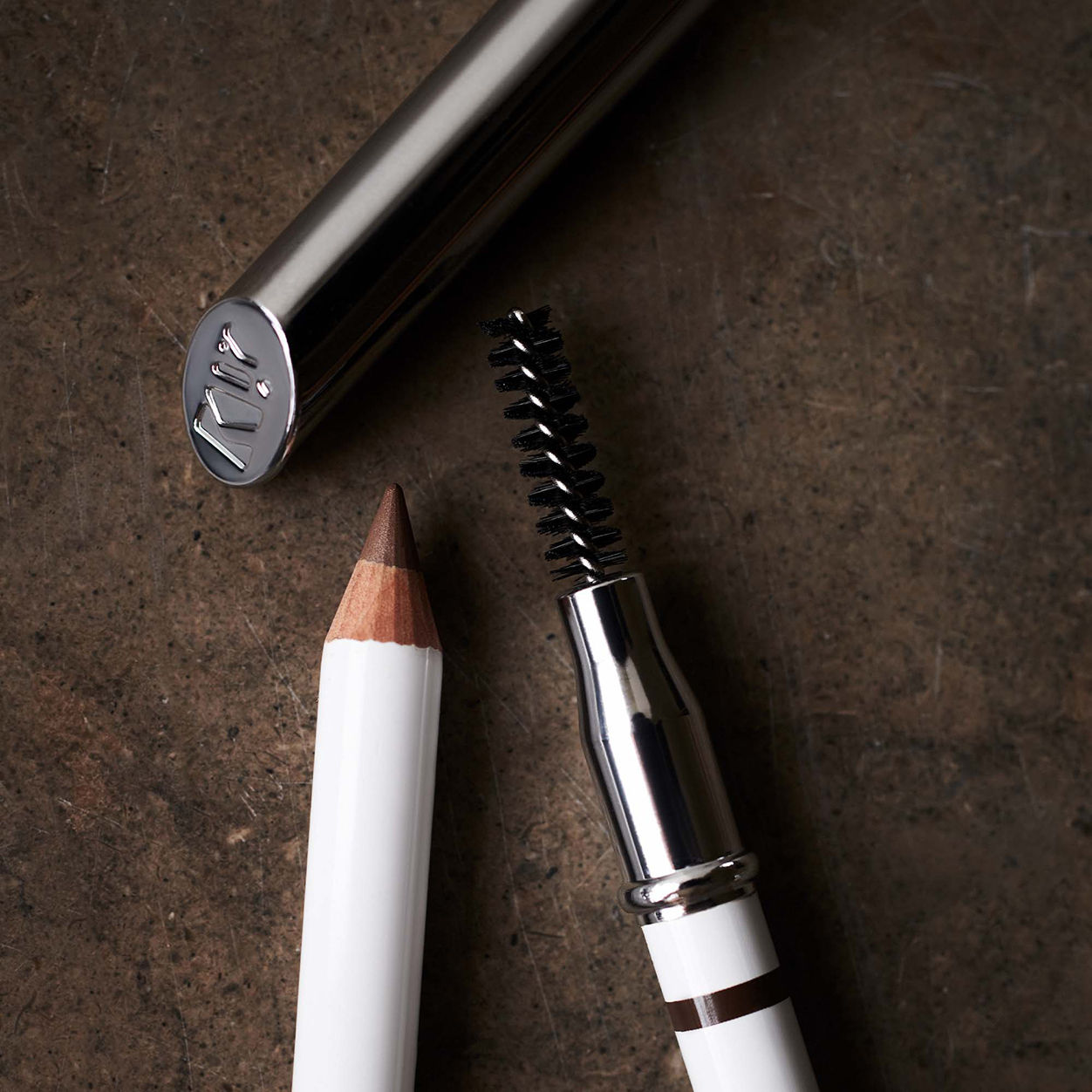 Kjaer Weis Brow Pencil - Natural & Vegan Eyebrow Pencil for Perfectly Shaped Brows | Cruelty-Free & Long-Lasting | Ideal for Everyday Makeup & Professional Looks