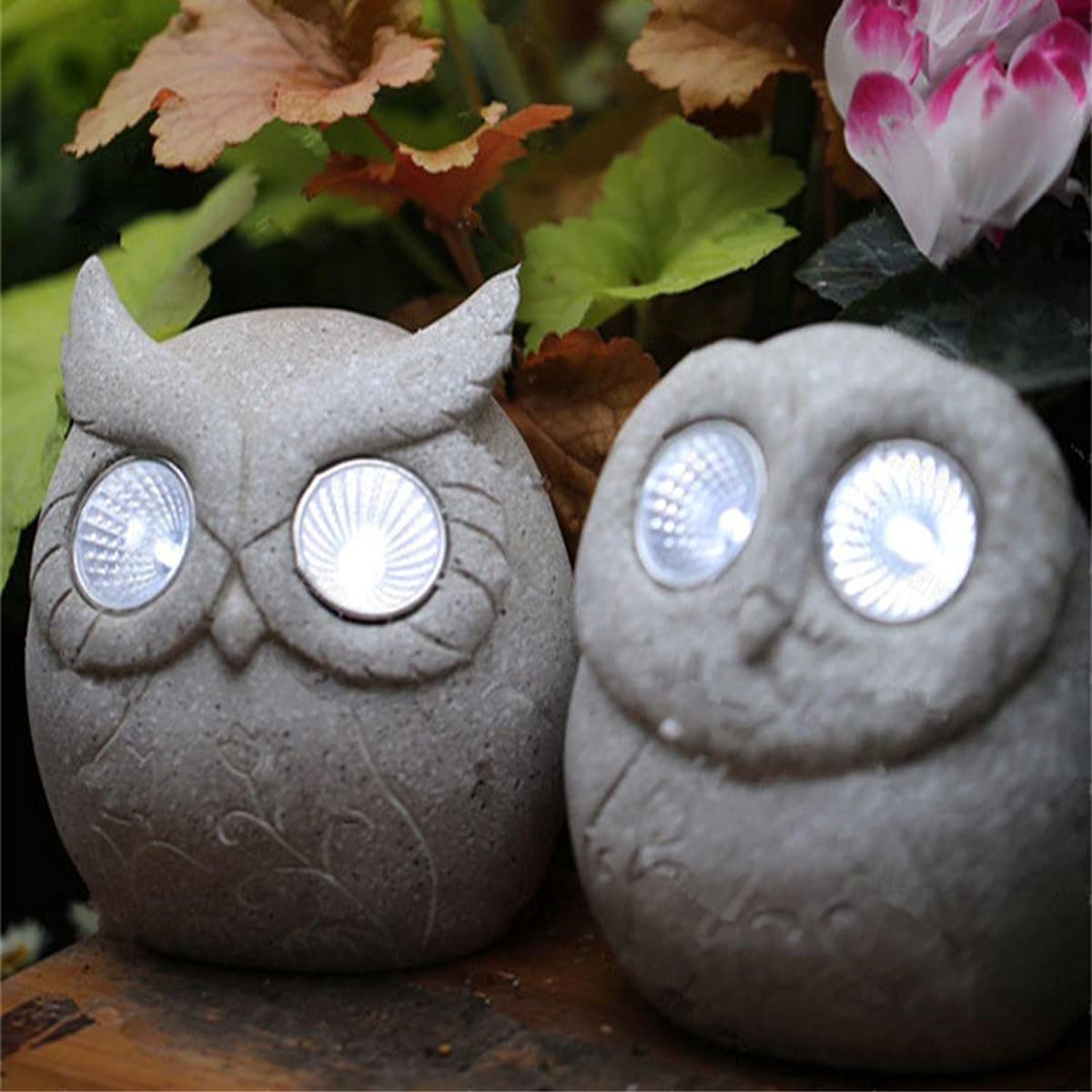 Solar LED Owl Garden Statues - Resin Outdoor Decor with Solar Lights for Patio, Yard, Lawn & Porch | Unique Spring & Home Ornament Gift | Perfect for Garden Decor, Pathway Lighting & Outdoor Parties