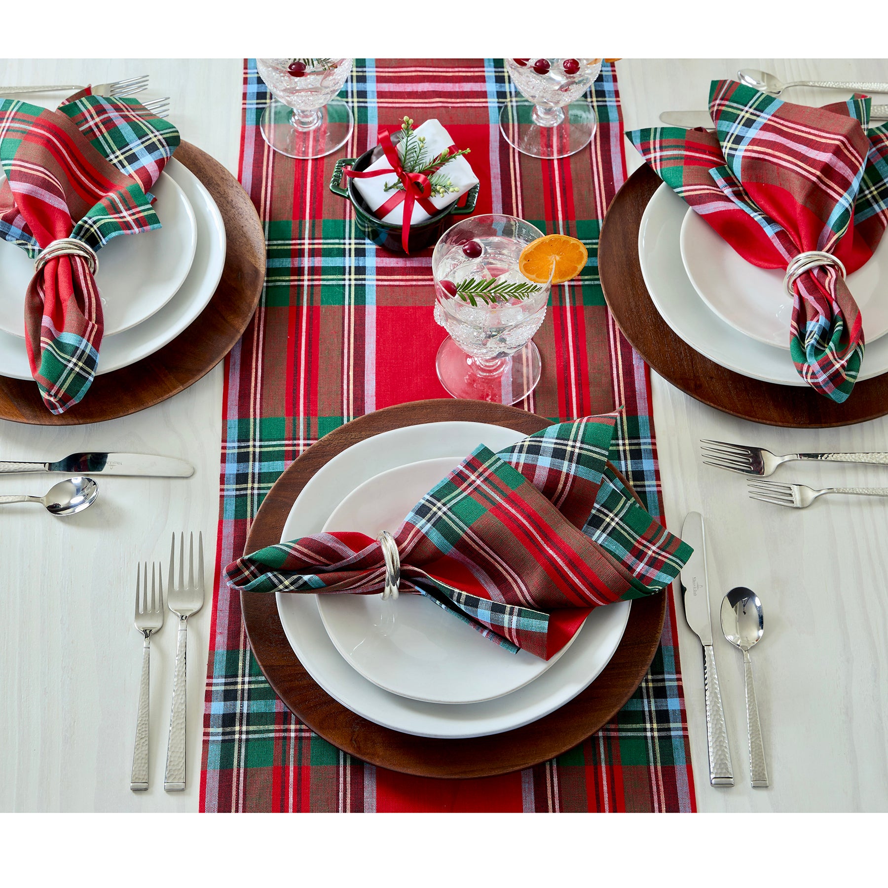 Premium Madras Holiday Plaid Napkins - Set of 4 Cotton Christmas Dinner Napkins for Festive Table Setting, Holiday Parties & Special Occasions