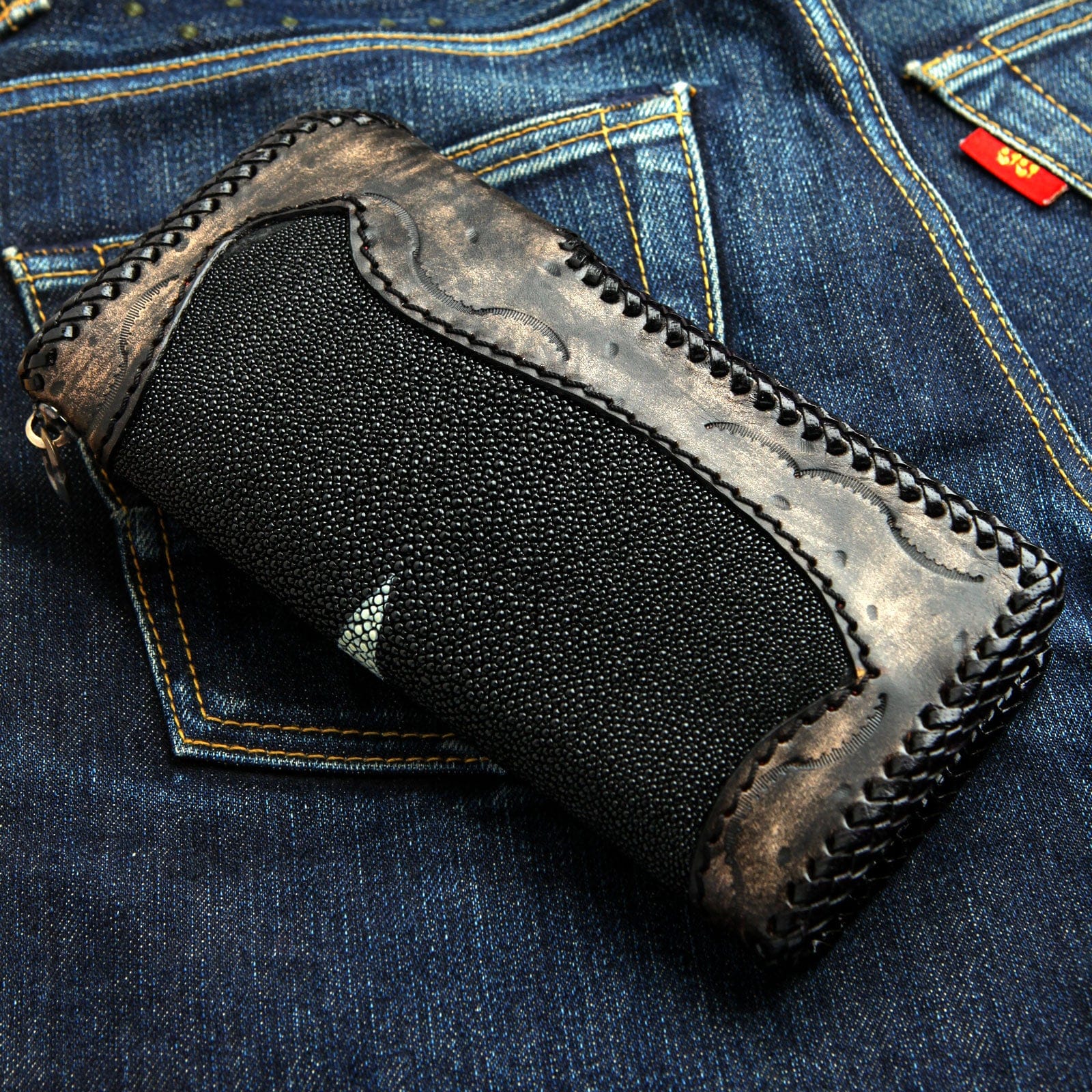 Genuine Stingray Leather Silver Dragon Concho Biker Wallet for Men - Stylish & Durable Motorcycle Wallet for Riders, Bikers & Outdoor Enthusiasts