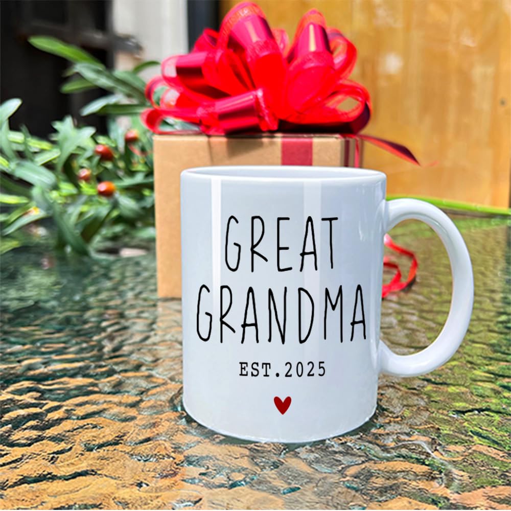 EST 2025 Grandparent Gift Mug - Pregnancy Announcement Cup for First-Time Grandparents | Perfect for Baby Reveal Parties & New Grandparent Celebrations