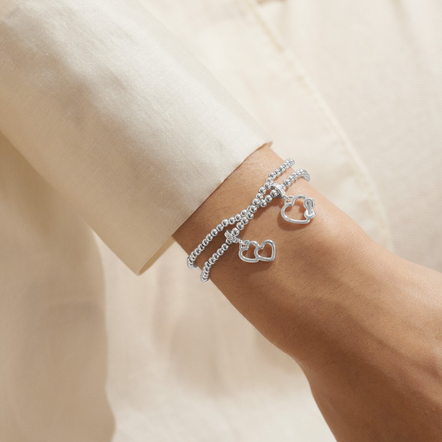 Joma Jewellery Linked Infinity Bracelet for Women - Sterling Silver Forever Friends BFF Gift for Best Friend, Sister, Daughter | Anniversary, Birthday, Graduation Present | Perfect for Everyday Wear & Special Occasions