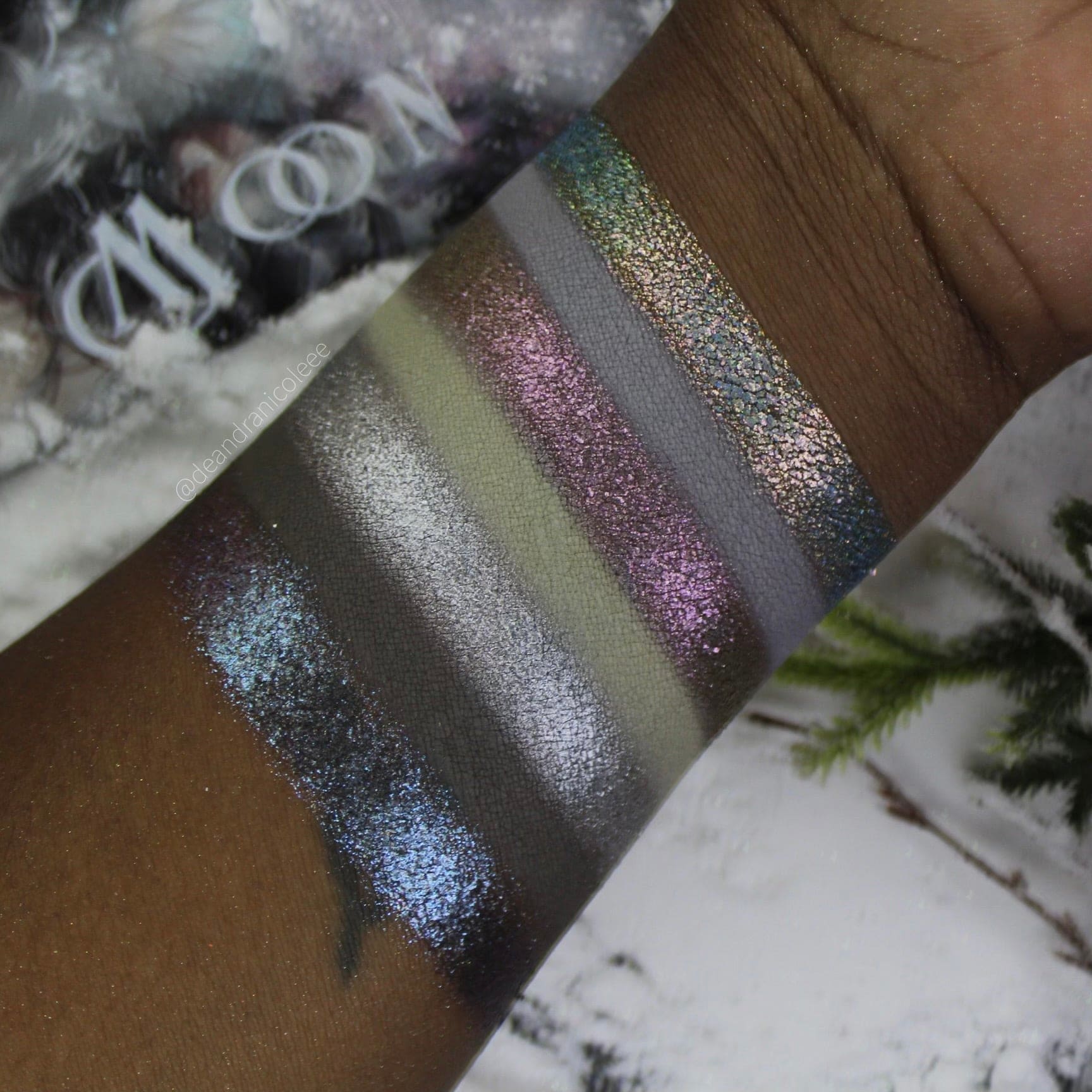 Cold Moon Eyeshadow Palette - 12 Highly Pigmented Matte & Shimmer Shades for Stunning Eye Makeup | Perfect for Day & Night Looks, Parties & Special Occasions