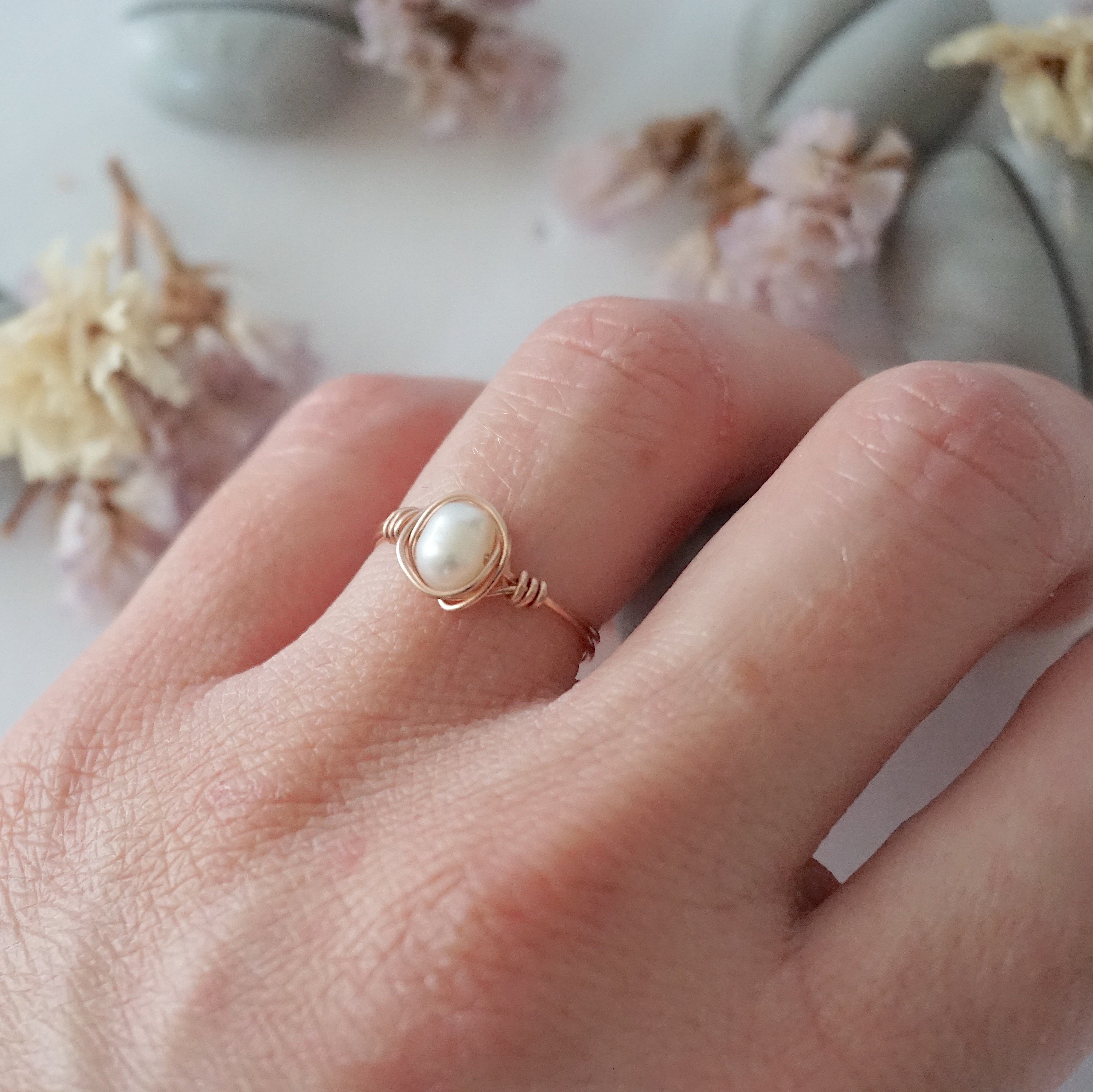 Elegant Rose Gold Classic Pearl Ring for Women - Perfect for Weddings, Anniversaries & Special Occasions