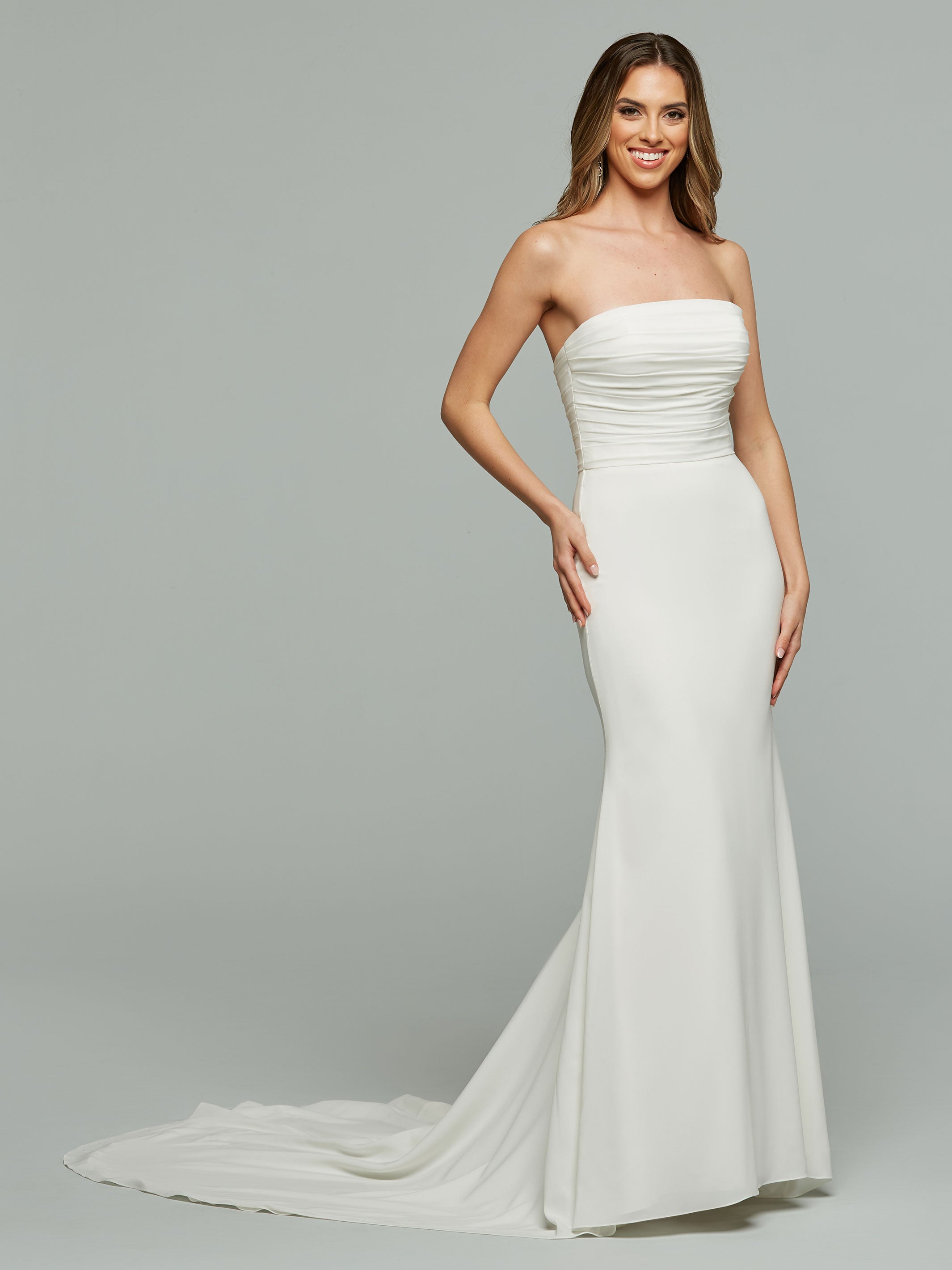 Elegant Vera Mermaid Wedding Dress - Lace Appliques Beaded Gown for Brides, Beach Weddings & Formal Occasions