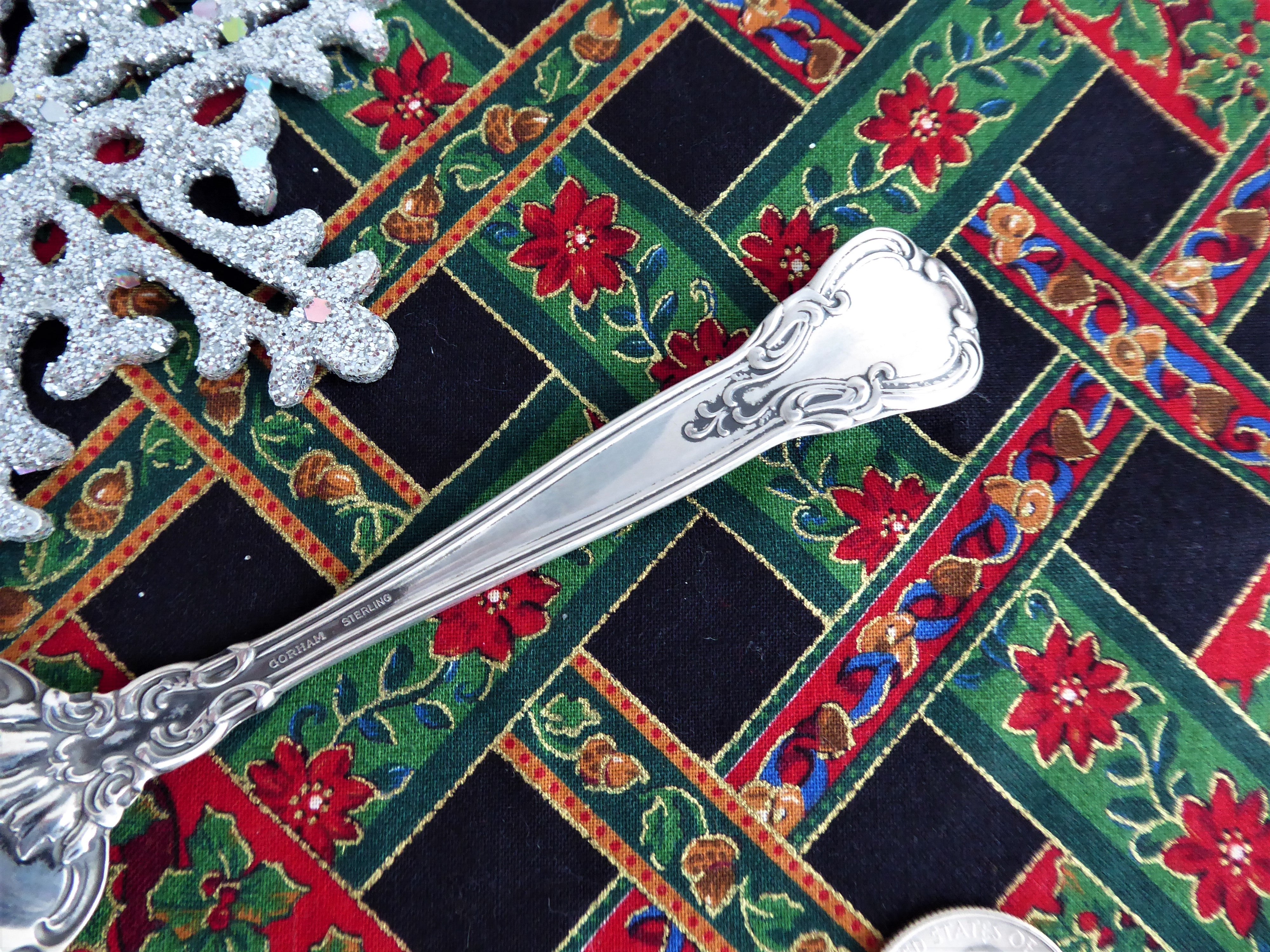 Gorham Chantilly Sterling Silver Serving Spoon with 2002 Christmas Snowflake Design - Perfect for Holiday Tea Parties & Festive Gatherings