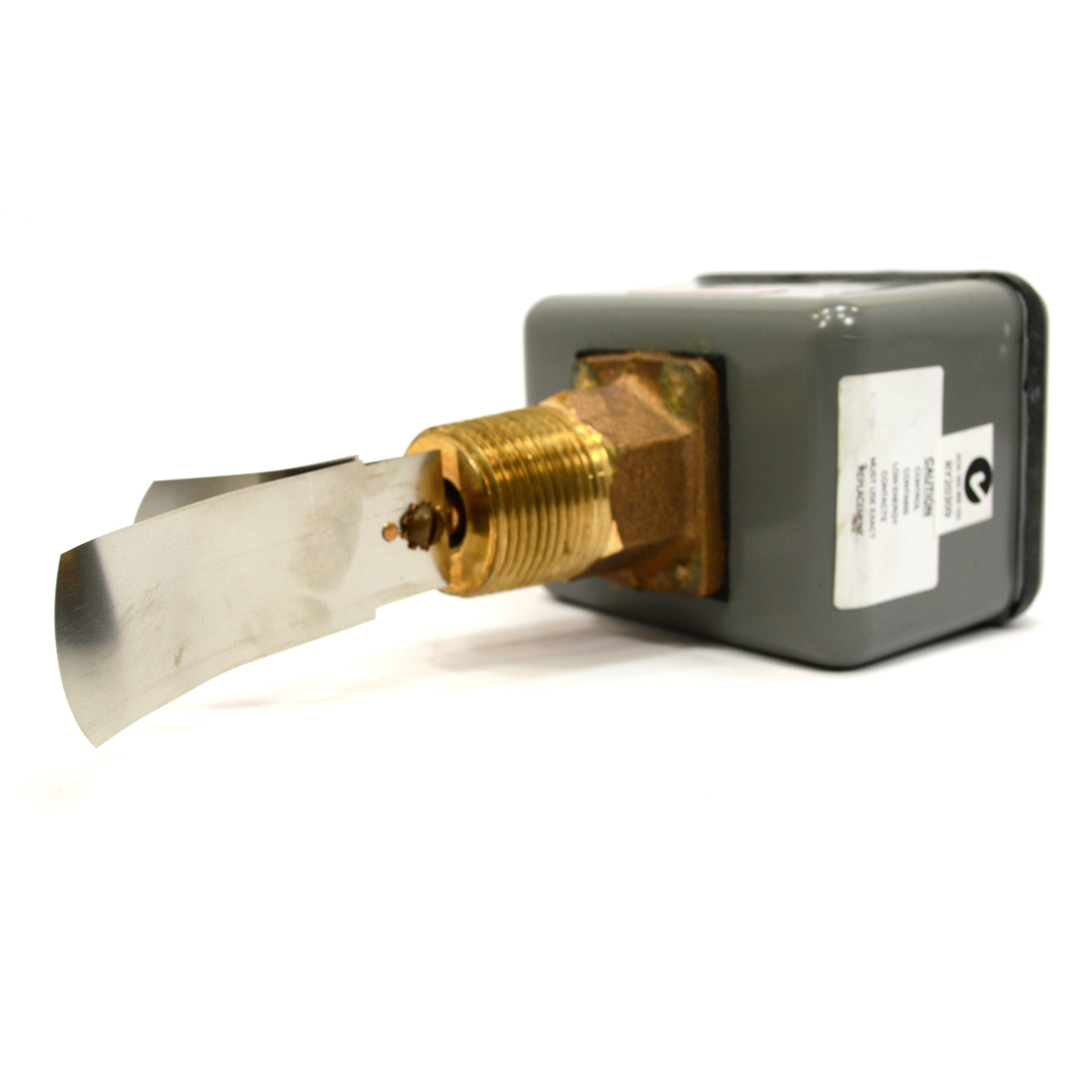 Johnson Controls NEMA 4X Raintight Enclosure SPDT Flow Switch F61MG-1 - Water Flow Monitoring for HVAC, Industrial Pumps & Plumbing Systems