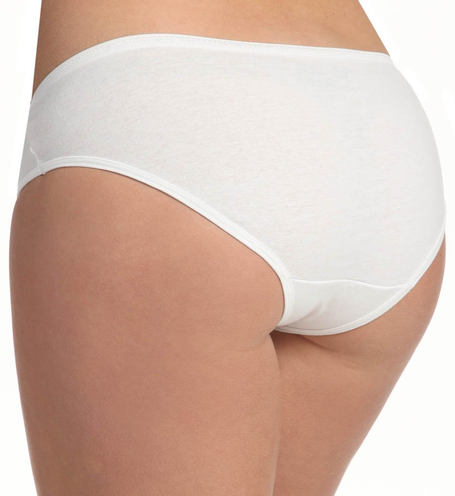 Fruit of the Loom Women's Cotton Underwear 3-Pack - Soft Breathable Low Rise Hipster Panties for Everyday Comfort | Perfect for Work, Travel & Lounge Wear