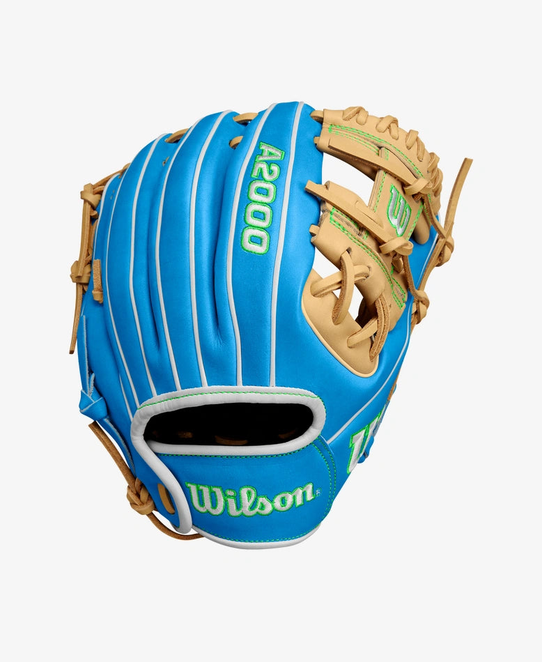 Wilson A2000 11.5 Inch Infield Baseball Glove for Adults - Premium Leather, Durable & Comfortable - Perfect for Winter Training & Games 2024