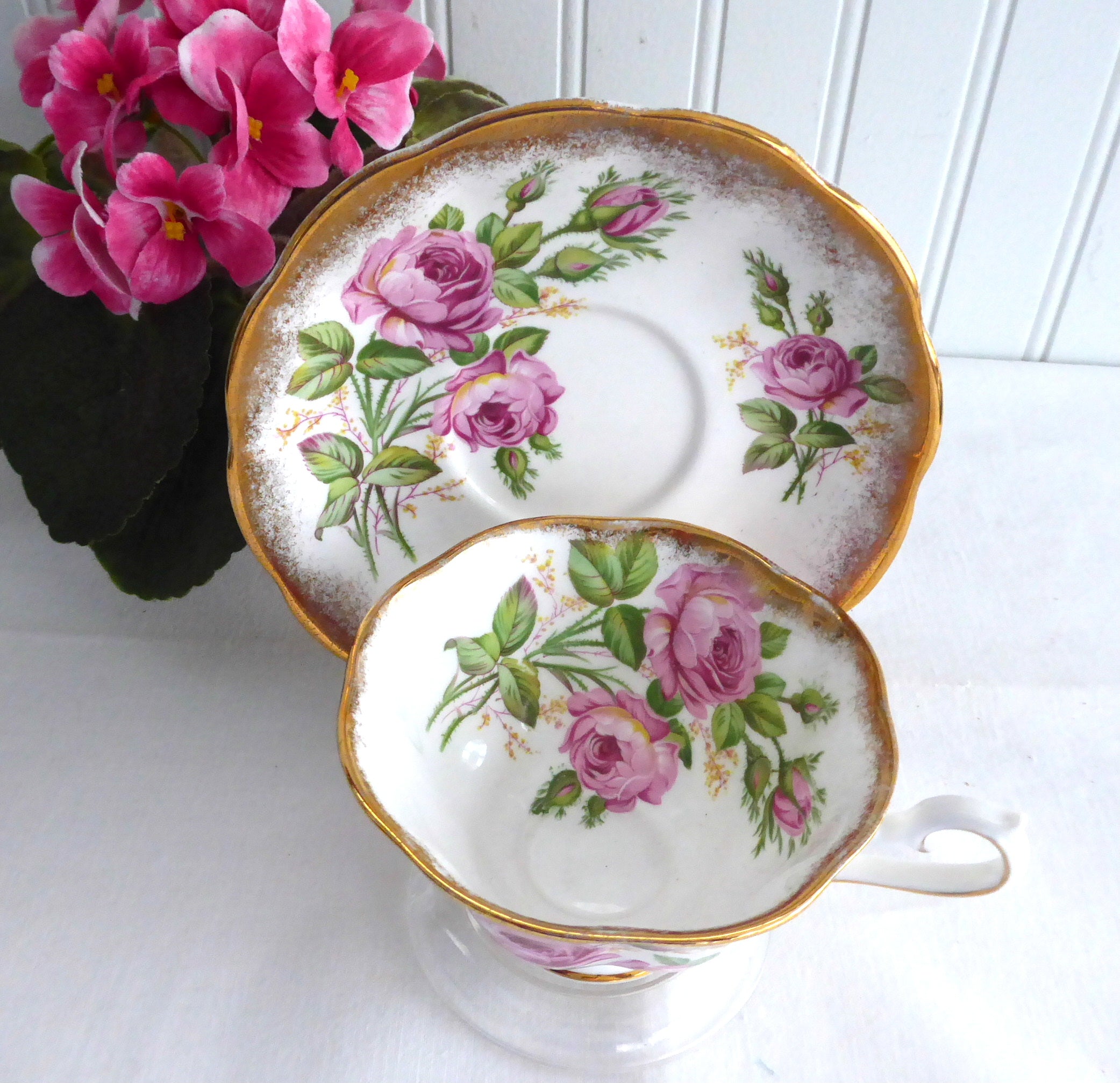 Royal Albert Vintage English Bone China Pink Roses Cup and Saucer Set - 1950s Classic Floral Tea Set for Afternoon Tea, Bridal Shower & Collectible Display
